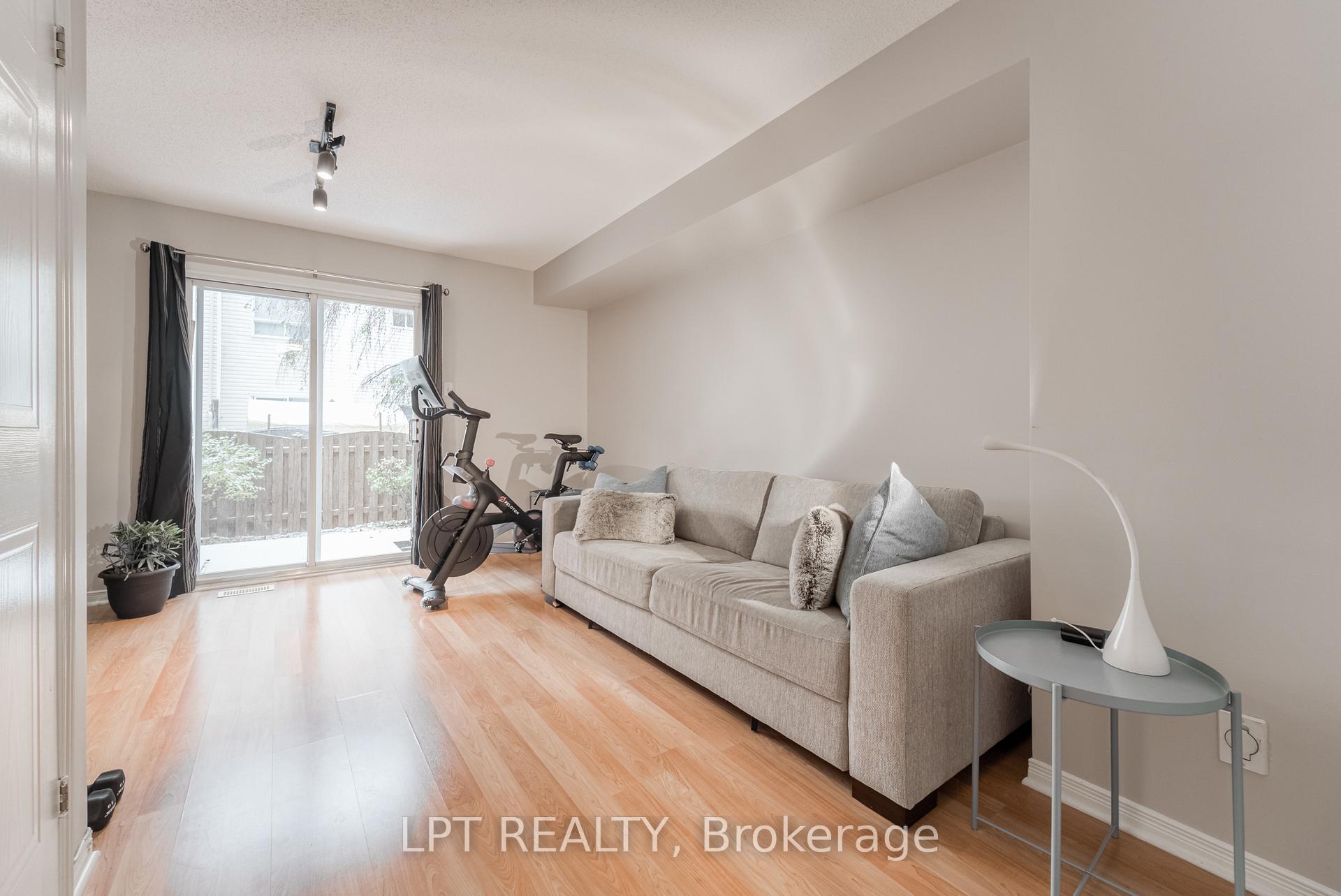 Photo 4 of 21 Provender Avenue, Ottawa, CFB Rockcliffe and Area — HOMEH