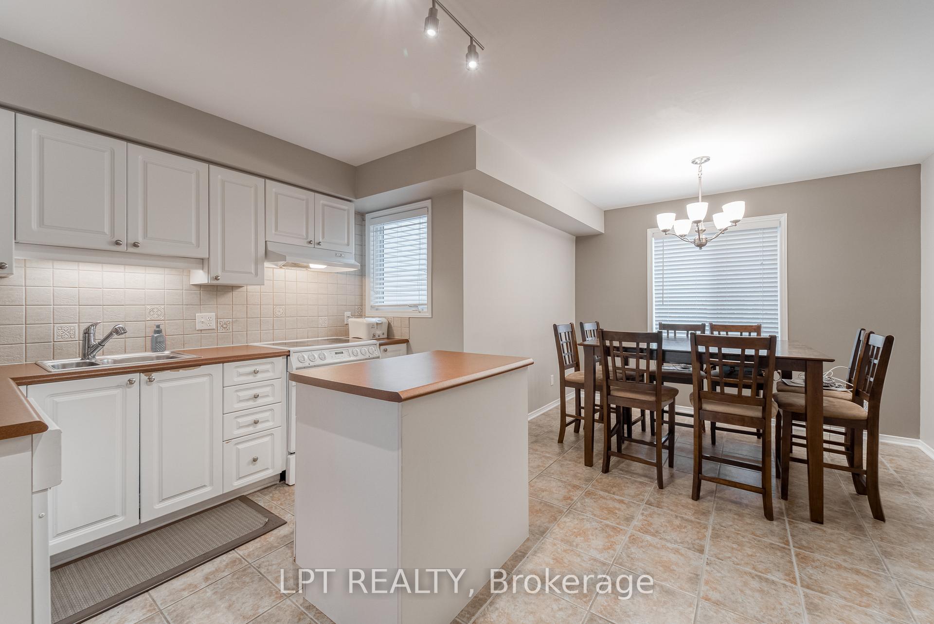 Photo 8 of 21 Provender Avenue, Ottawa, CFB Rockcliffe and Area — HOMEH