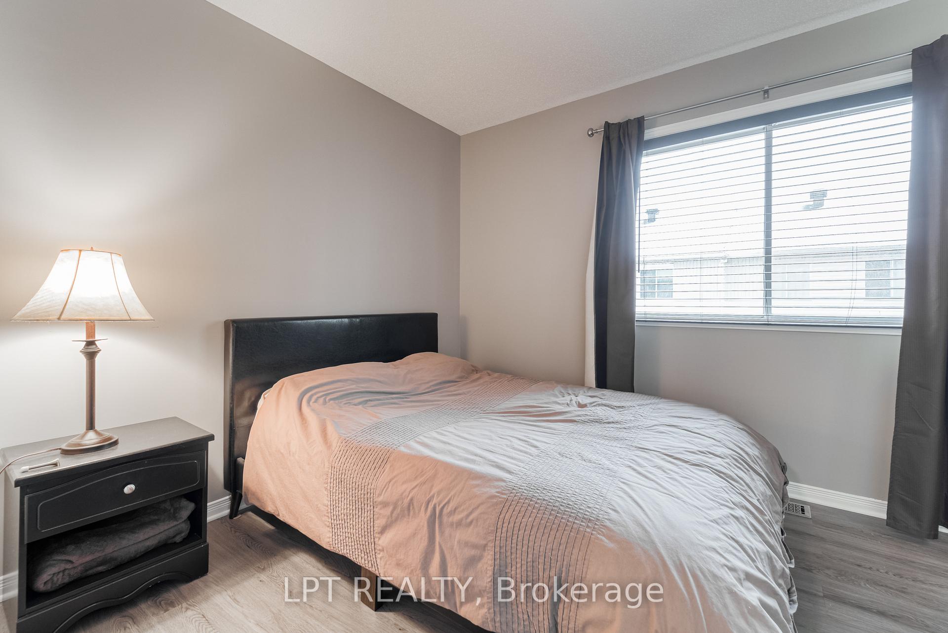 Photo 13 of 21 Provender Avenue, Ottawa, CFB Rockcliffe and Area — HOMEH