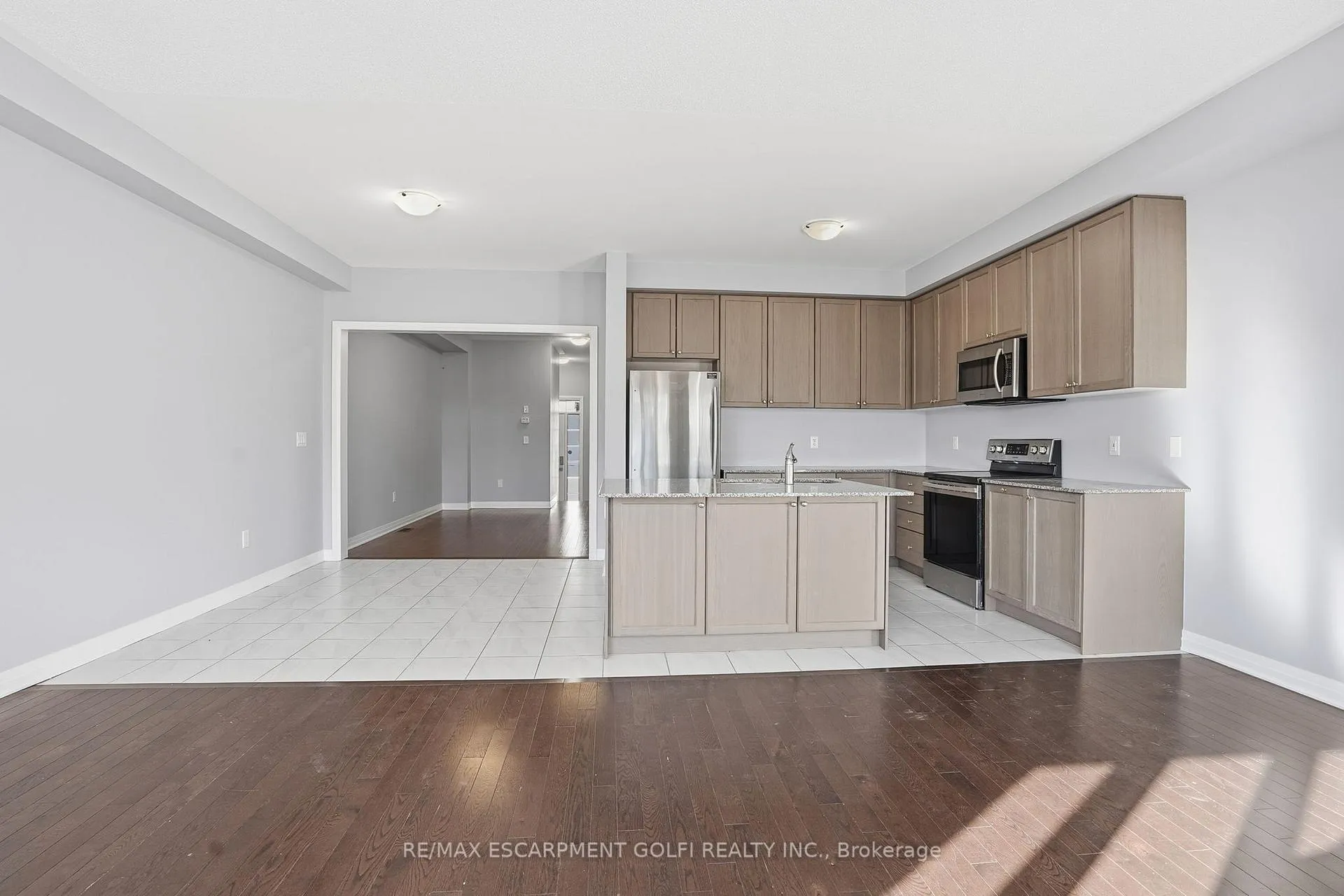 Photo 7 of 4201 Cherry Heights Boulevard, Lincoln, Beamsville — HOMEH