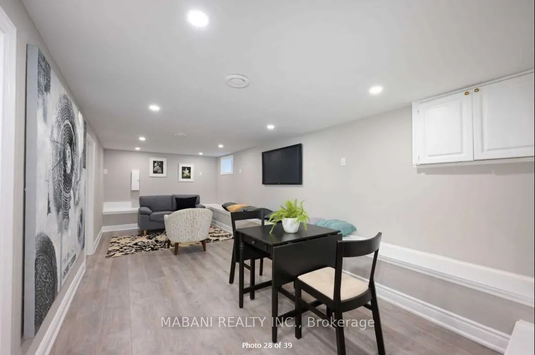Photo 6 of 26 Lottridge Street, Hamilton, Stipley — HOMEH