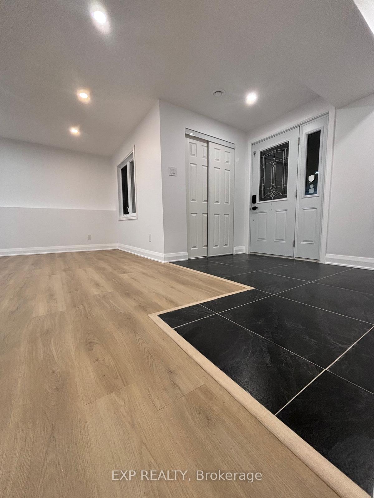 Photo 3 of Unit A, 32 Hackett Street, Ottawa, Hunt Club Woods — HOMEH