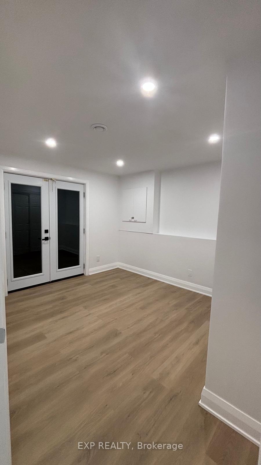 Photo 4 of Unit A, 32 Hackett Street, Ottawa, Hunt Club Woods — HOMEH