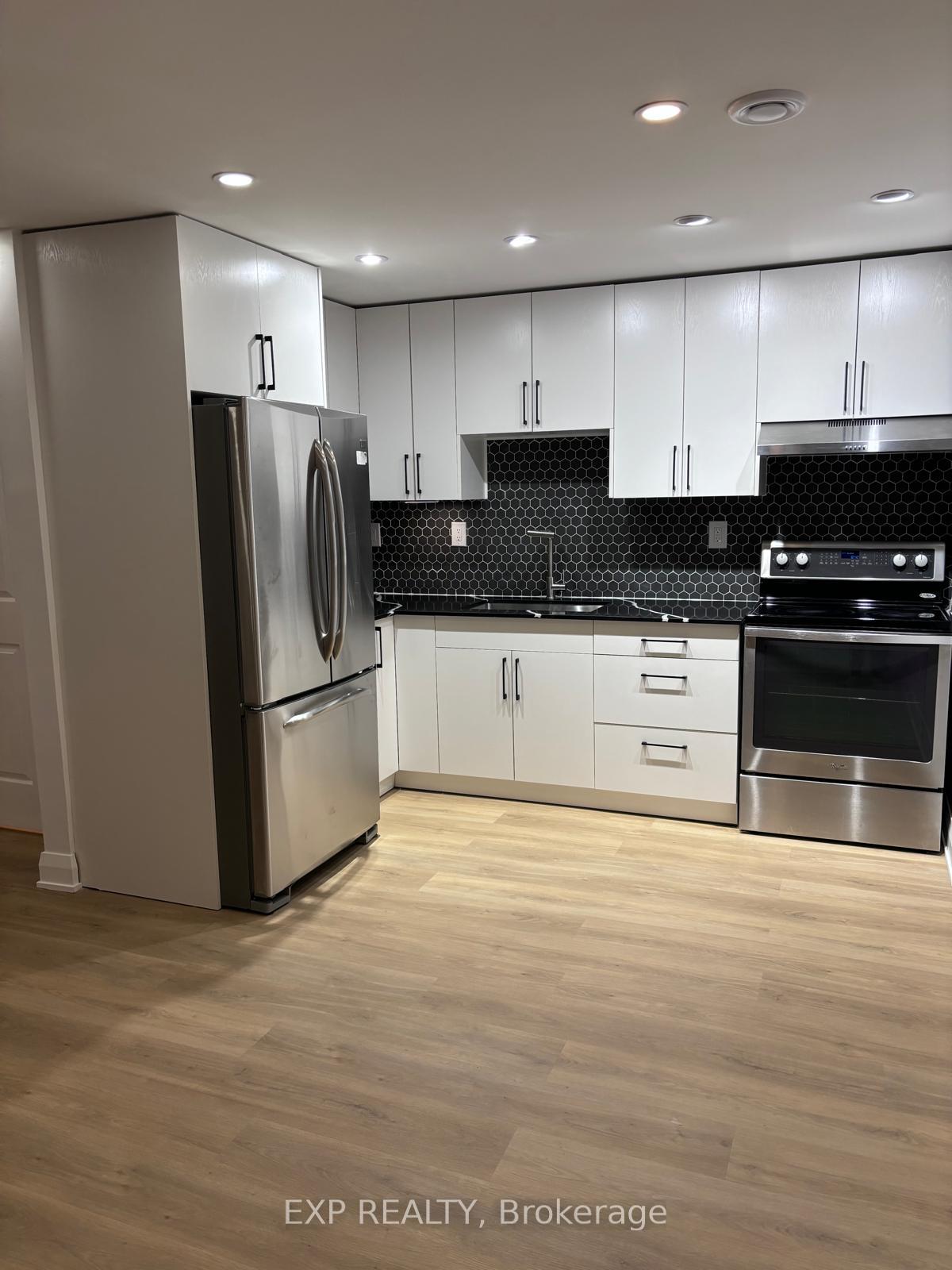 Photo 11 of Unit A, 32 Hackett Street, Ottawa, Hunt Club Woods — HOMEH