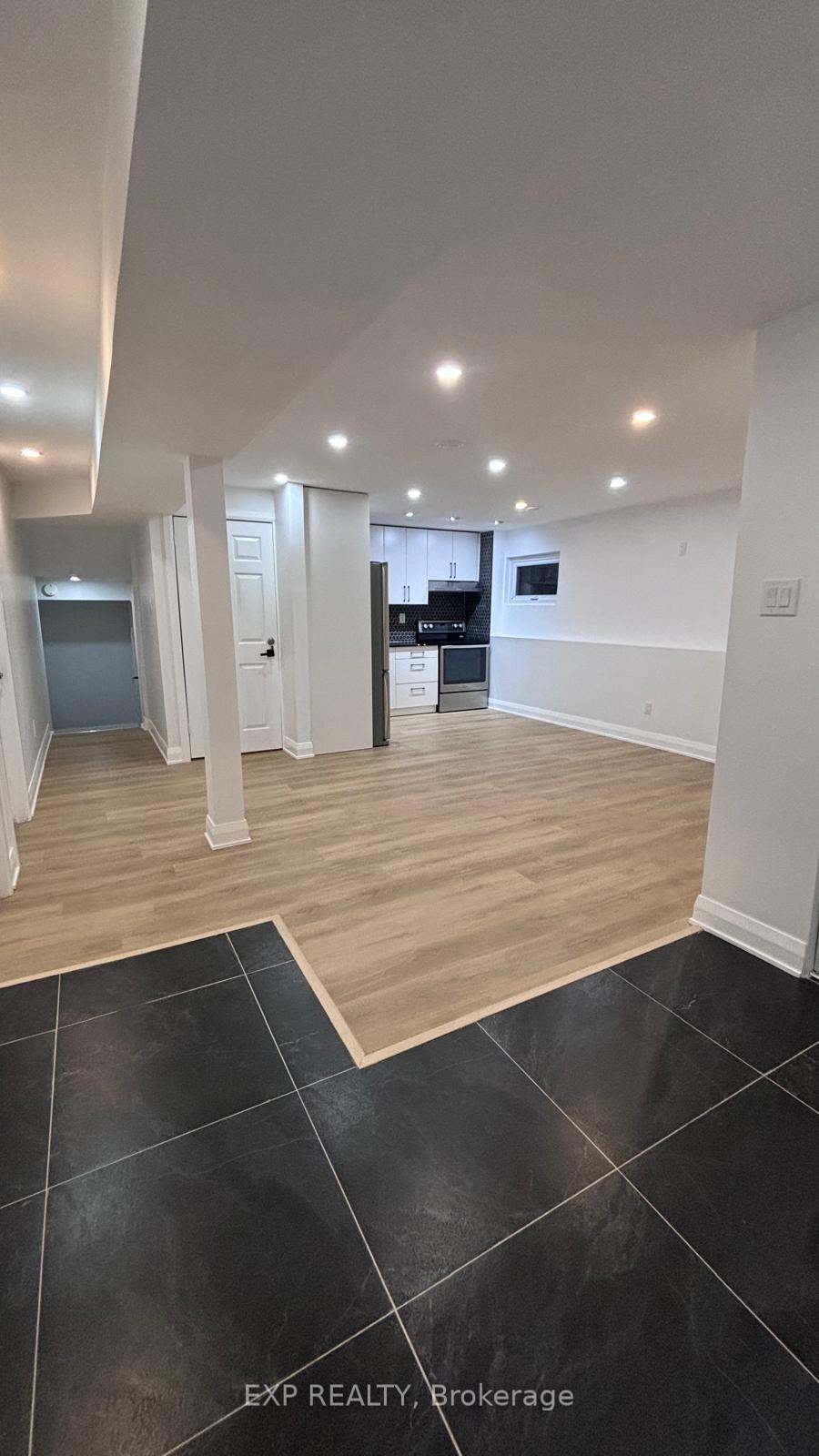 Photo 12 of Unit A, 32 Hackett Street, Ottawa, Hunt Club Woods — HOMEH