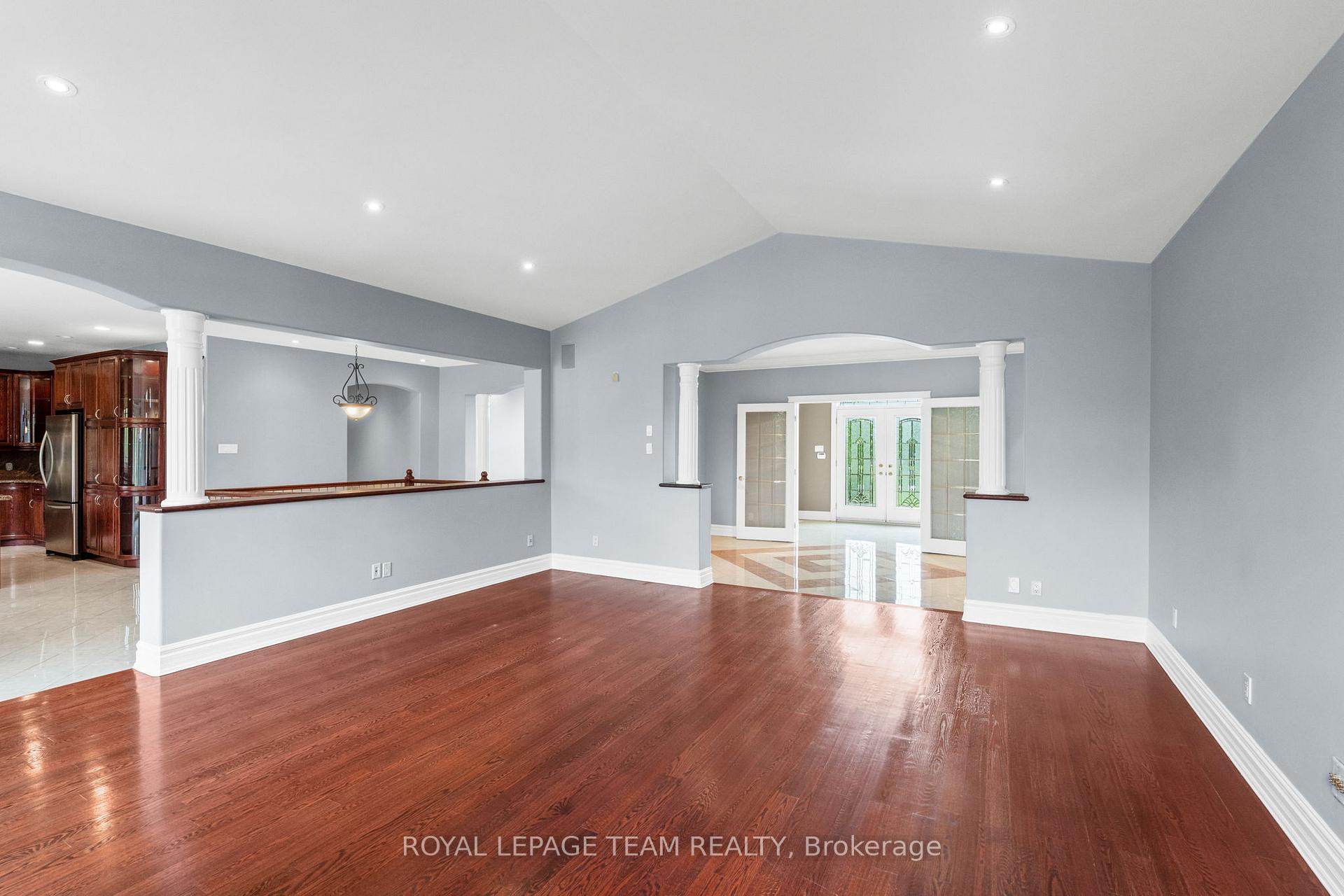 Photo 8 of 5737 Stuewe Drive, Ottawa, Manotick East to Manotick Station — HOMEH