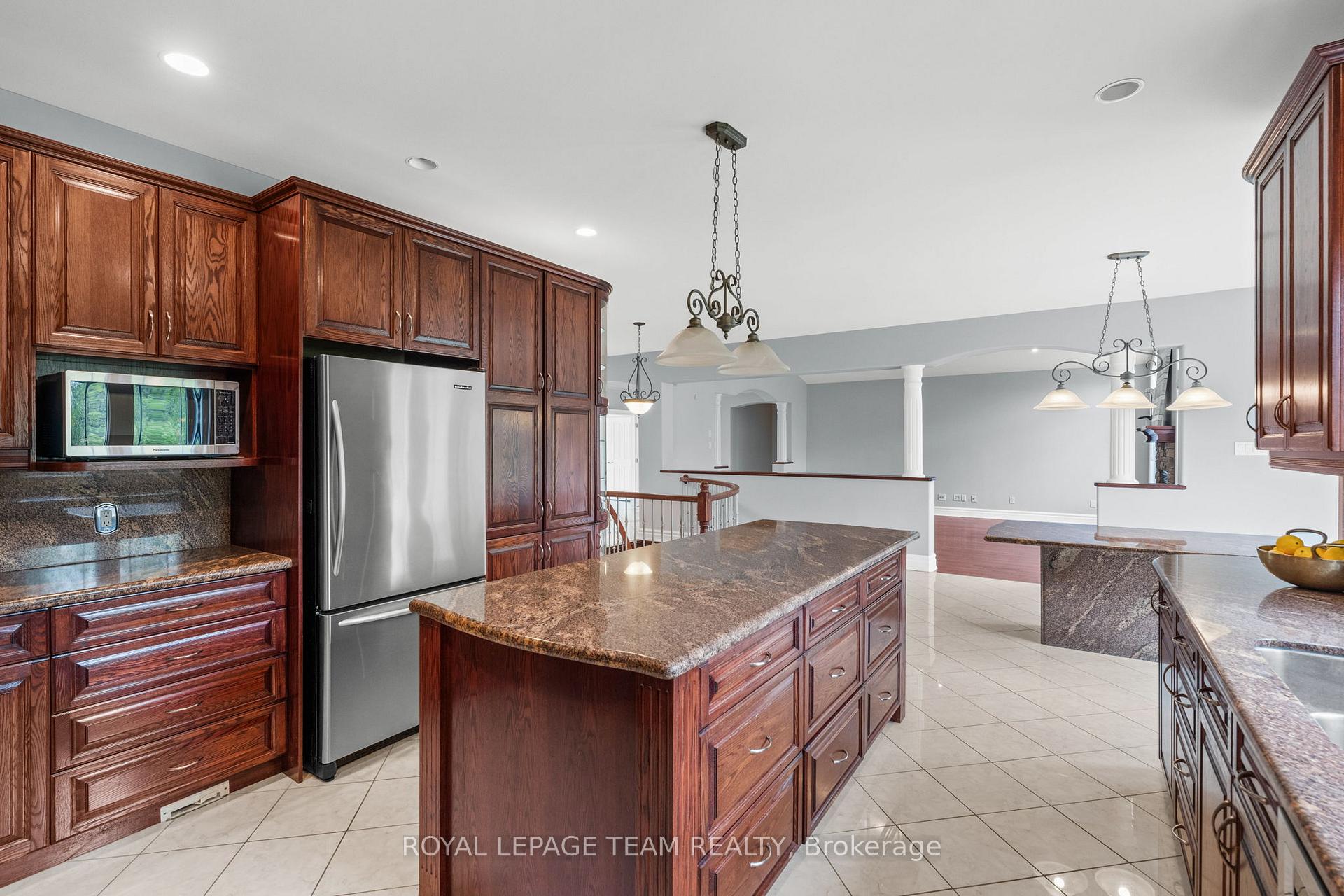 Photo 11 of 5737 Stuewe Drive, Ottawa, Manotick East to Manotick Station — HOMEH