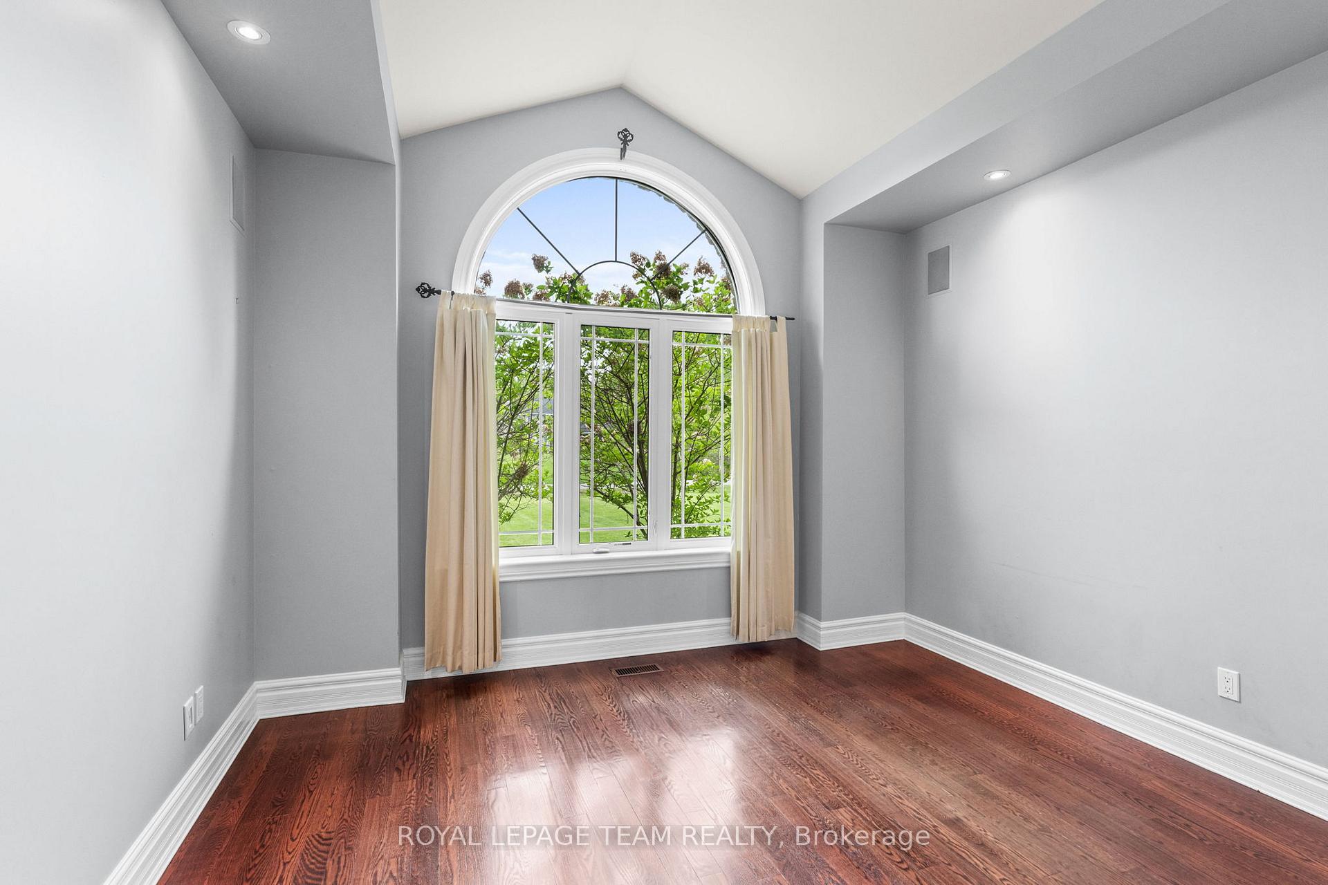 Photo 18 of 5737 Stuewe Drive, Ottawa, Manotick East to Manotick Station — HOMEH