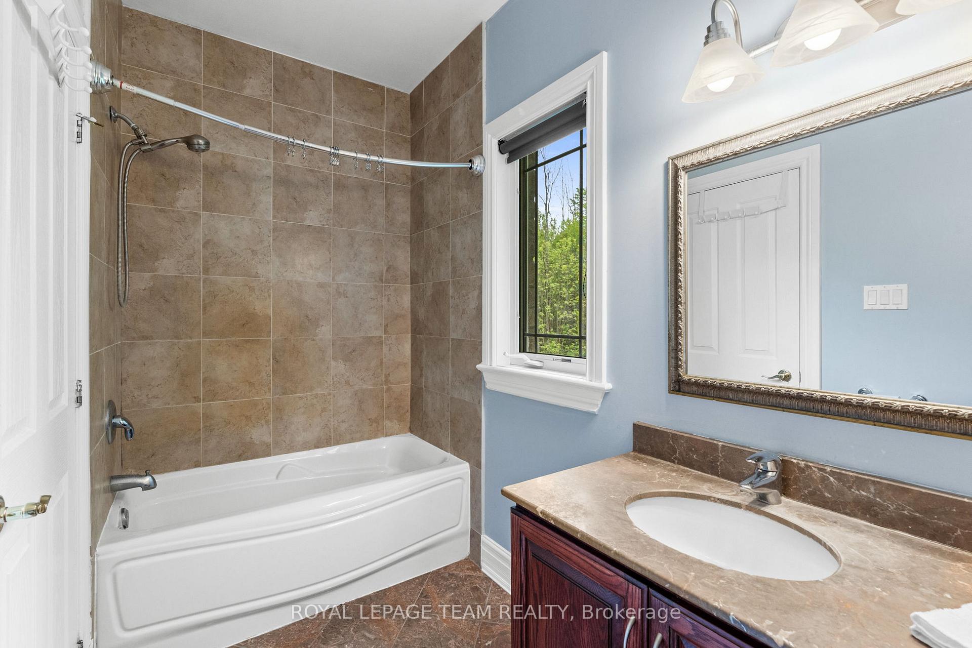 Photo 25 of 5737 Stuewe Drive, Ottawa, Manotick East to Manotick Station — HOMEH