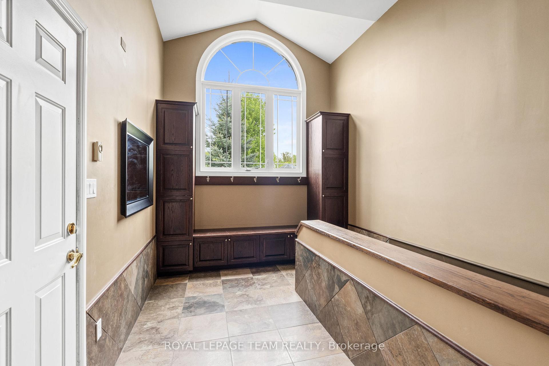 Photo 33 of 5737 Stuewe Drive, Ottawa, Manotick East to Manotick Station — HOMEH