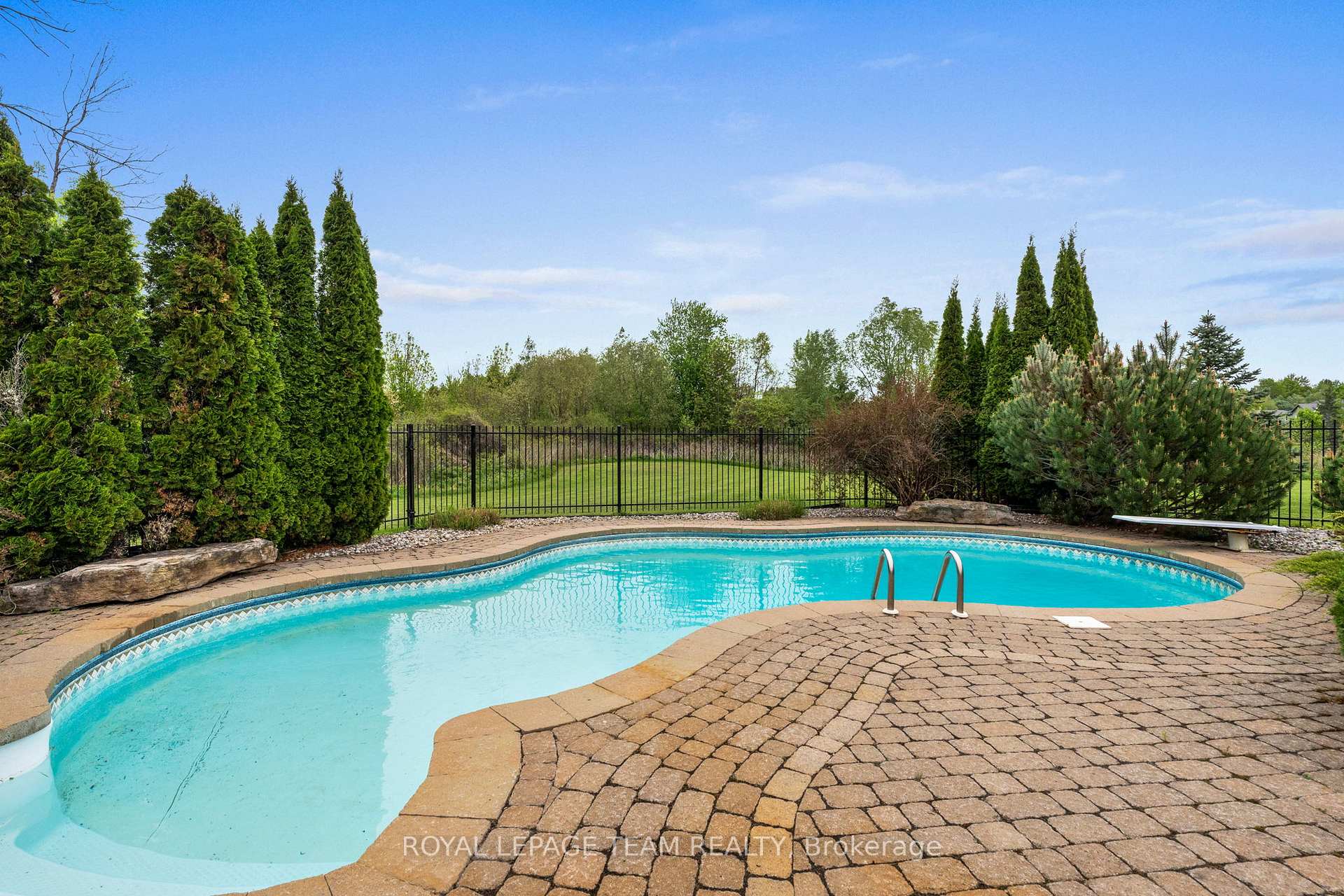 Photo 42 of 5737 Stuewe Drive, Ottawa, Manotick East to Manotick Station — HOMEH