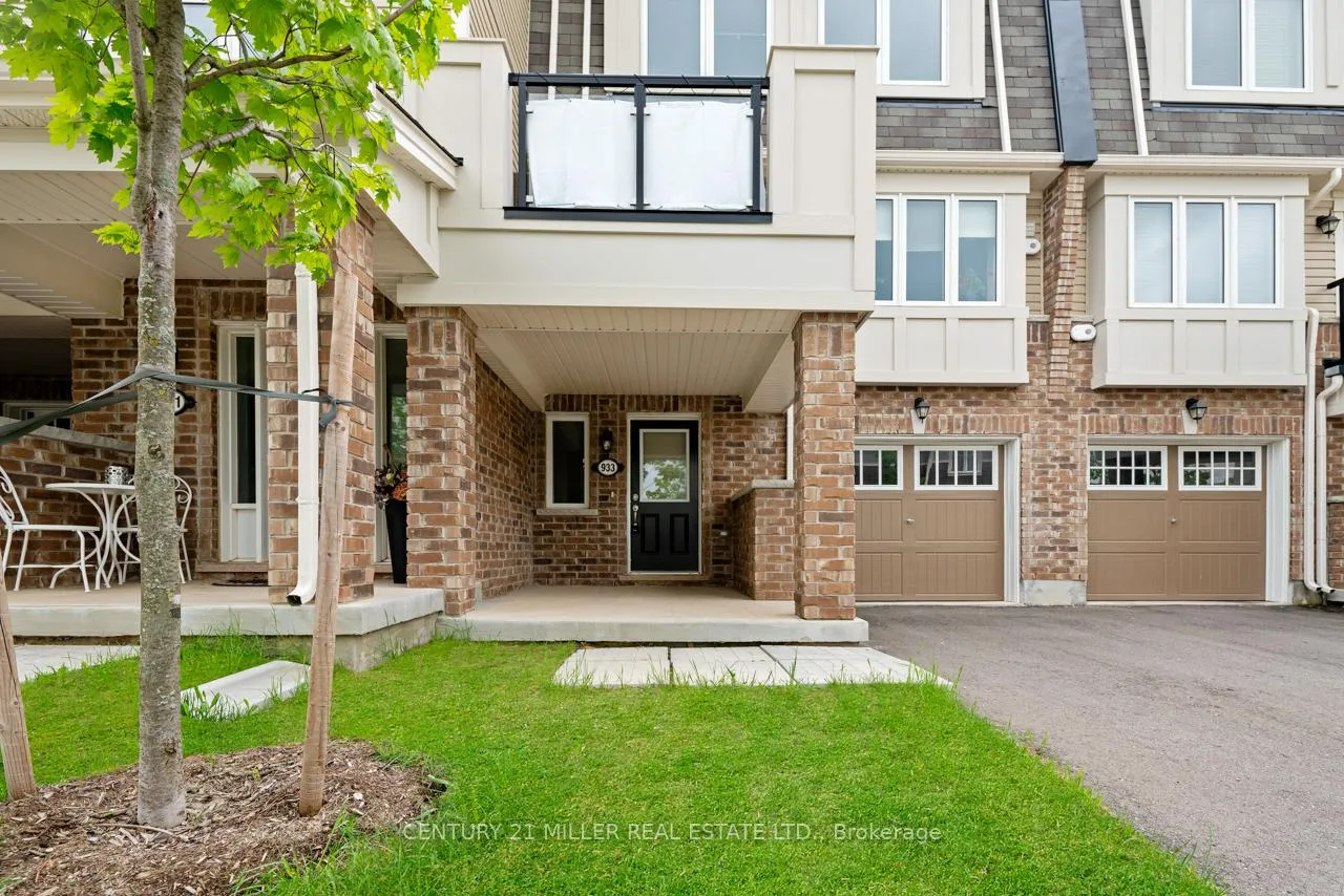 Photo 2 of 933 Apple Hill Lane, Kitchener, Rosenburg — HOMEH