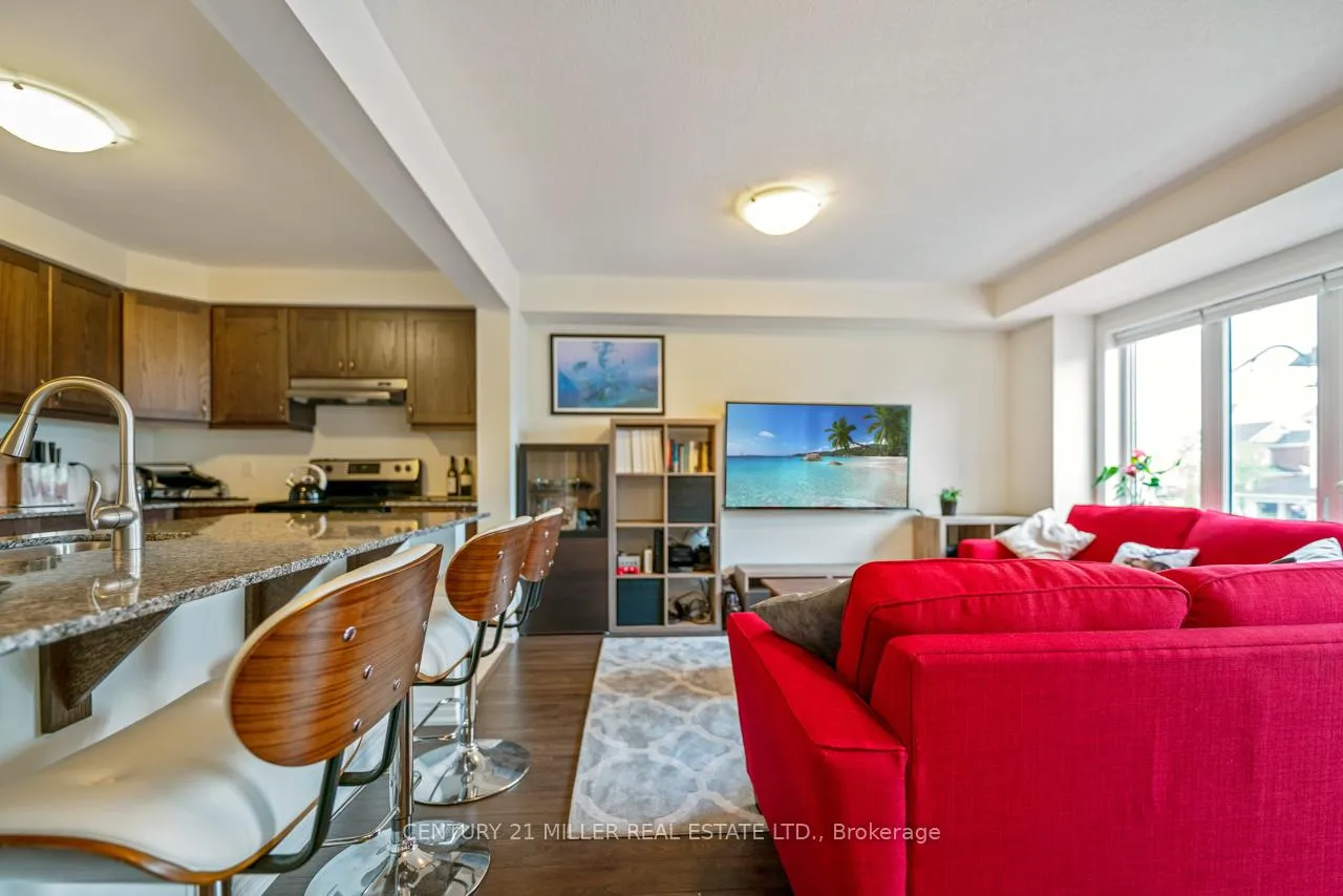 Photo 6 of 933 Apple Hill Lane, Kitchener, Rosenburg — HOMEH