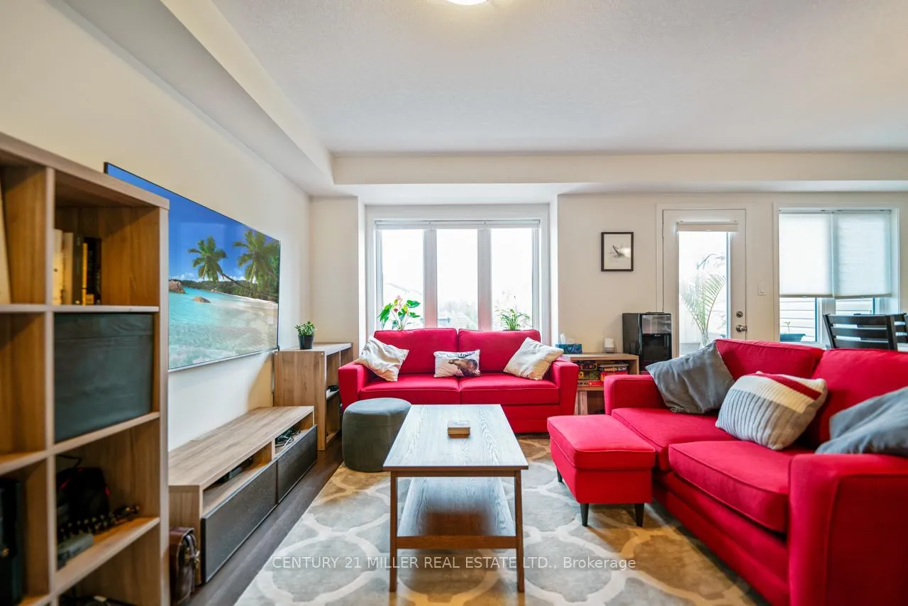 Photo 8 of 933 Apple Hill Lane, Kitchener, Rosenburg — HOMEH