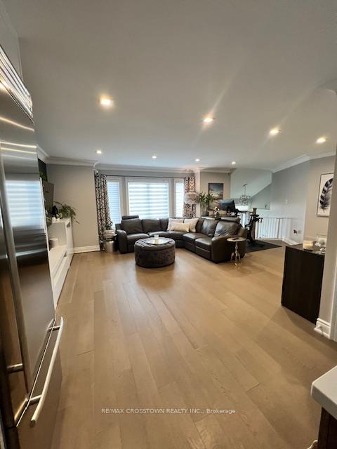 Photo 4 of 208 Roselena (Main Flr) Drive, King, Schomberg — HOMEH