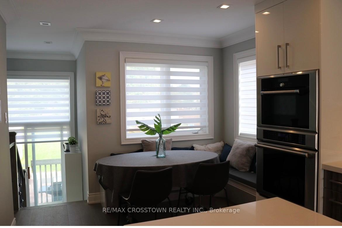 Photo 7 of 208 Roselena (Main Flr) Drive, King, Schomberg — HOMEH
