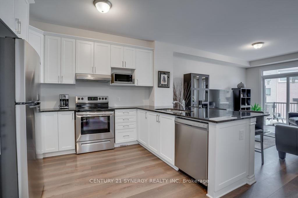 Photo 3 of 638 Makwa Private, Ottawa, CFB Rockcliffe and Area — HOMEH