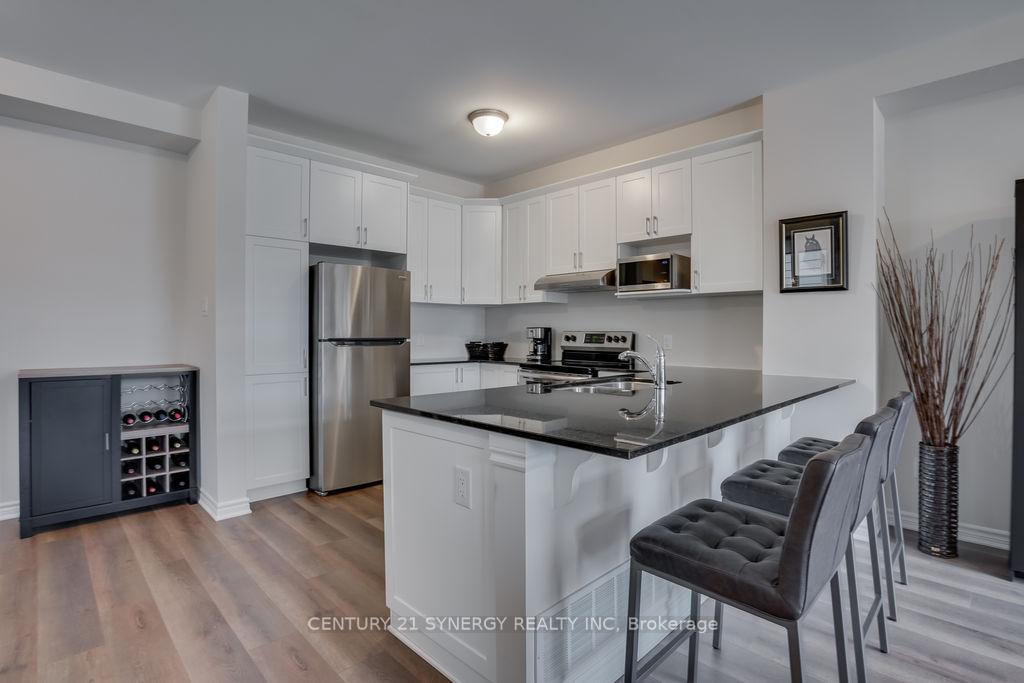 Photo 4 of 638 Makwa Private, Ottawa, CFB Rockcliffe and Area — HOMEH