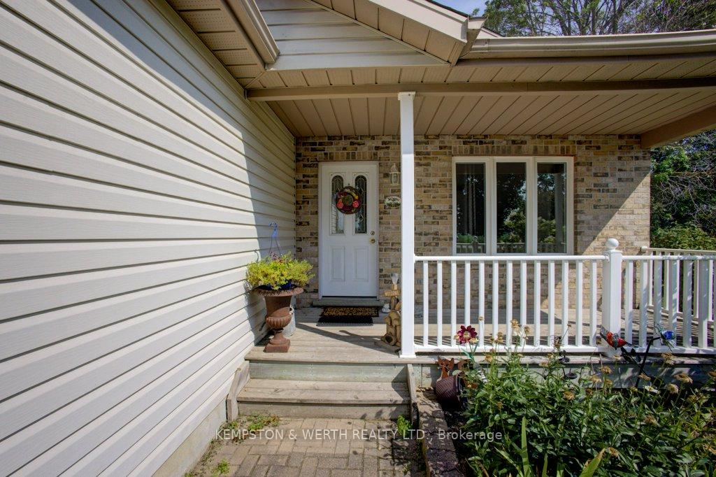 Photo 6 of 1069 McLaughlin Street, Howick — HOMEH