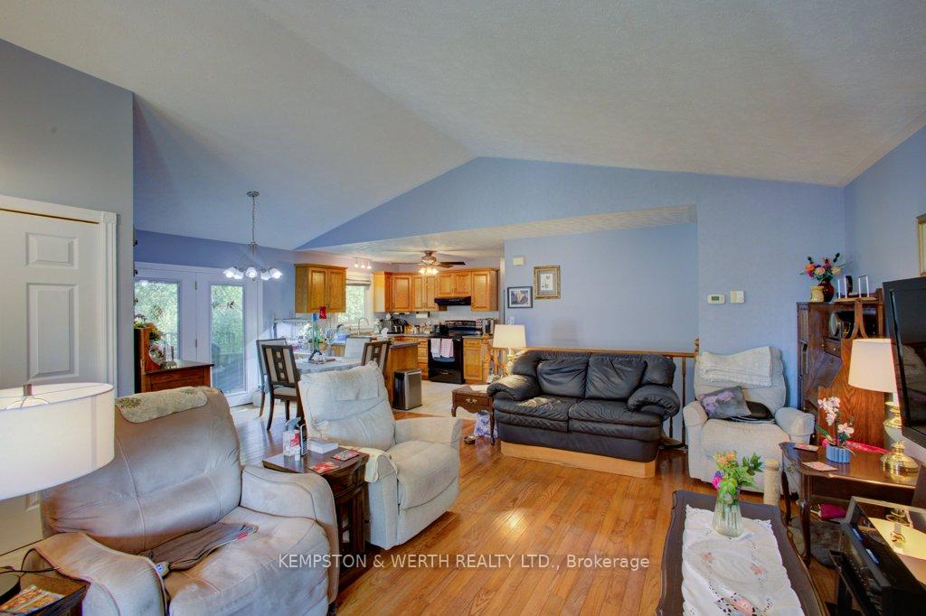 Photo 9 of 1069 McLaughlin Street, Howick — HOMEH
