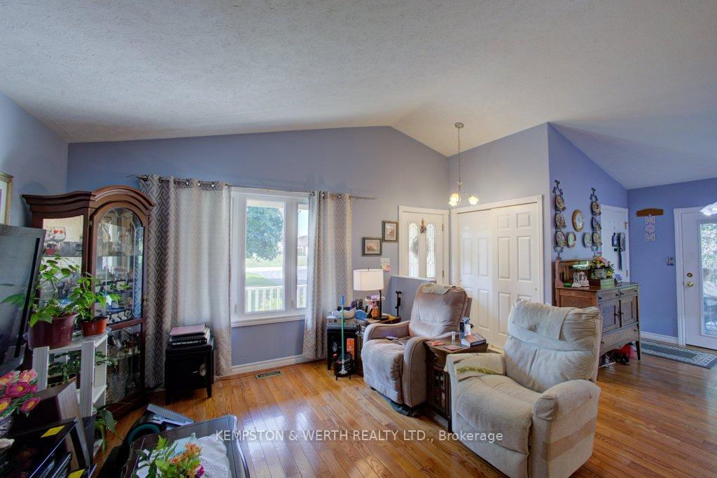 Photo 10 of 1069 McLaughlin Street, Howick — HOMEH