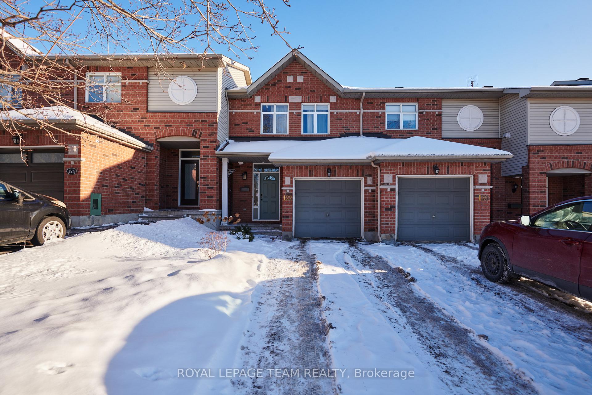 Photo 1 of 122 Kimberwick Crescent, Ottawa, Quinterra — HOMEH