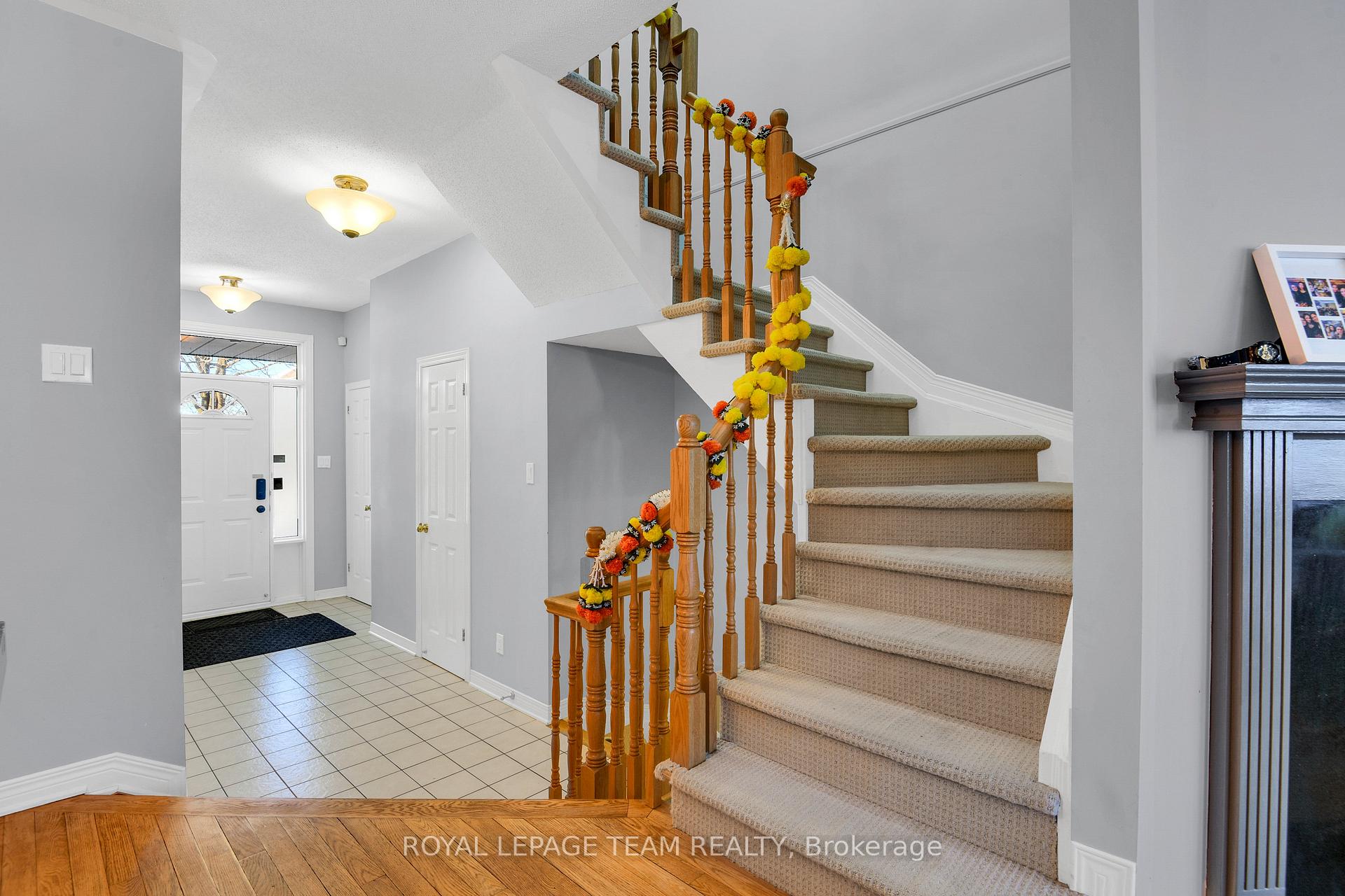 Photo 6 of 122 Kimberwick Crescent, Ottawa, Quinterra — HOMEH