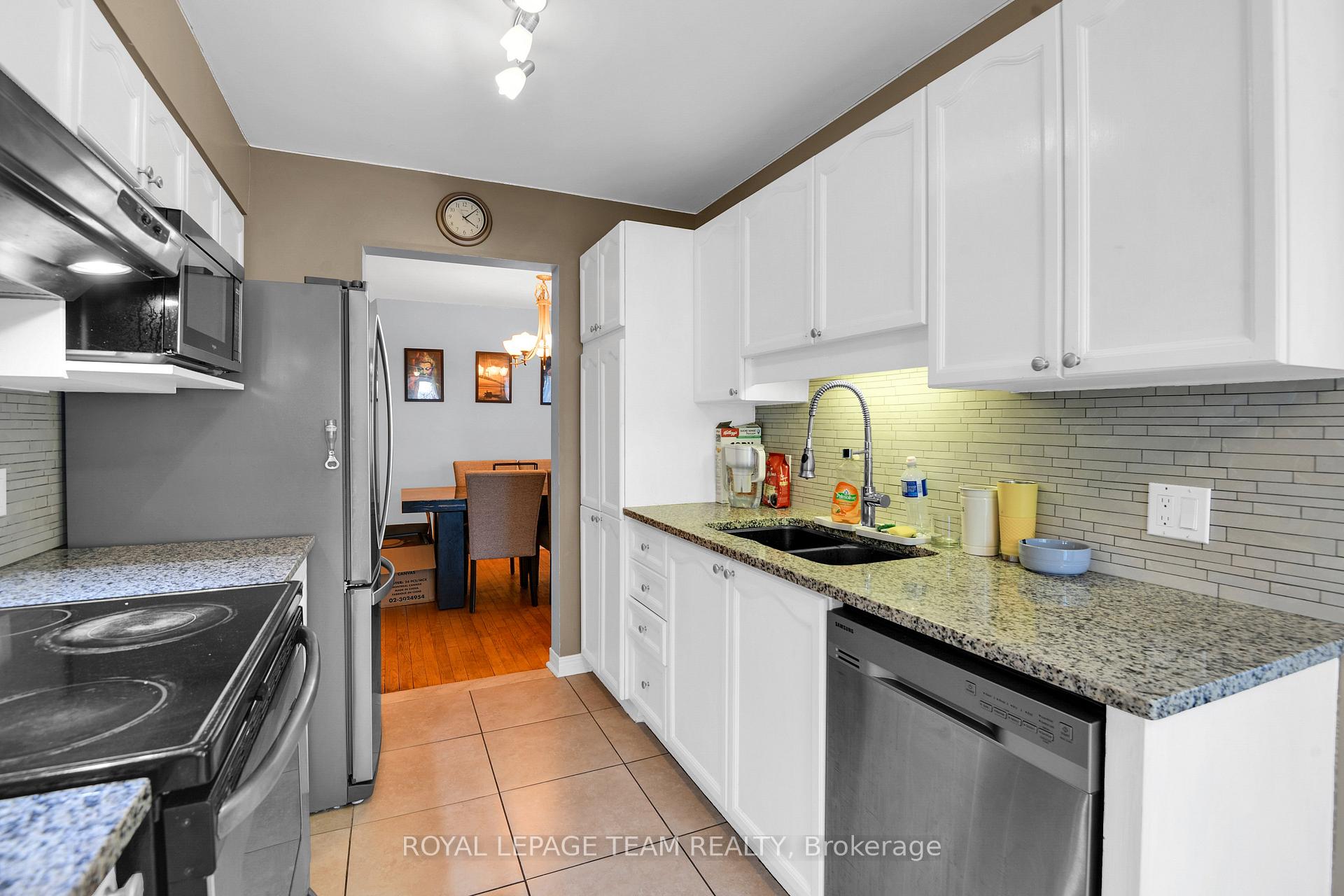 Photo 12 of 122 Kimberwick Crescent, Ottawa, Quinterra — HOMEH