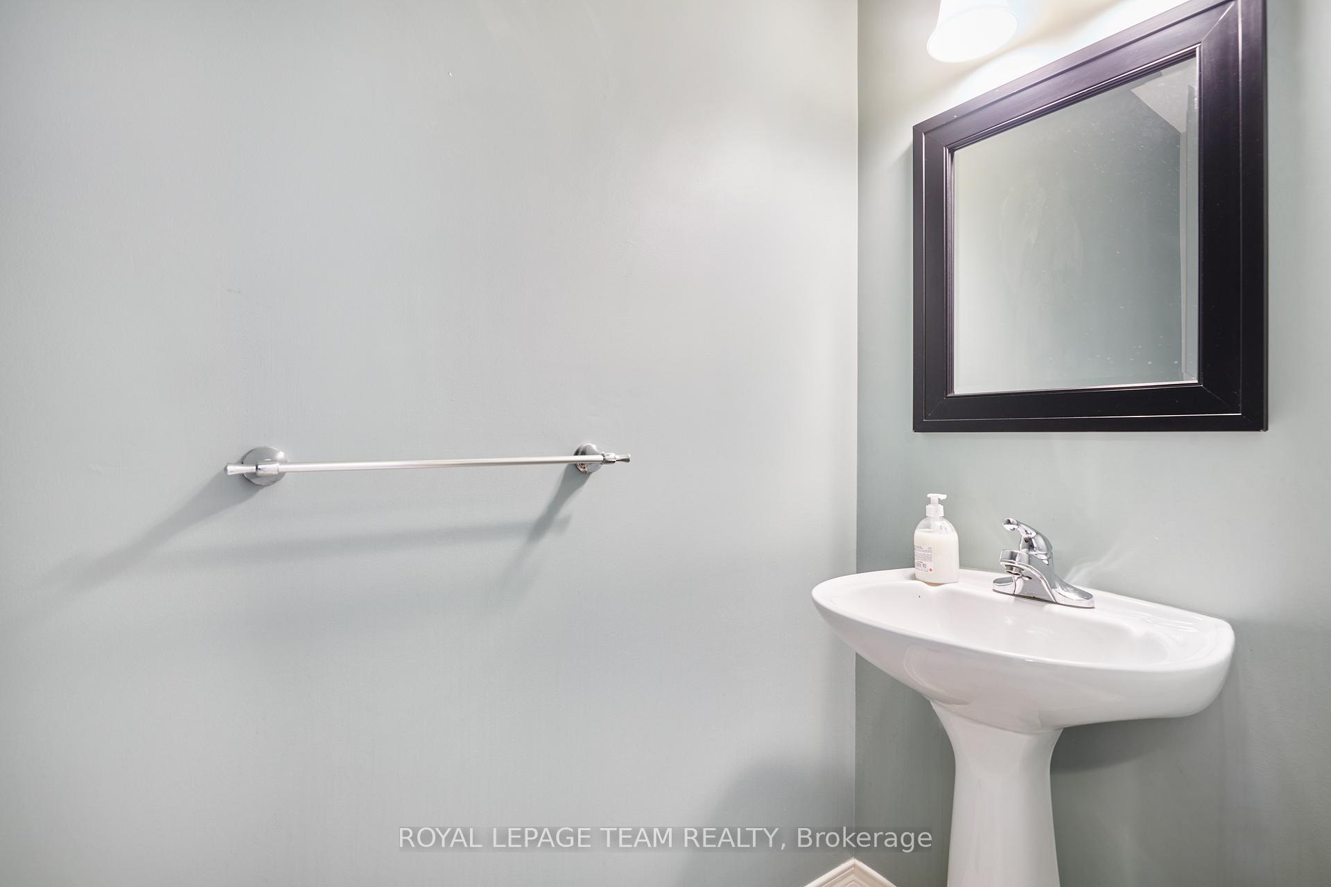 Photo 16 of 122 Kimberwick Crescent, Ottawa, Quinterra — HOMEH