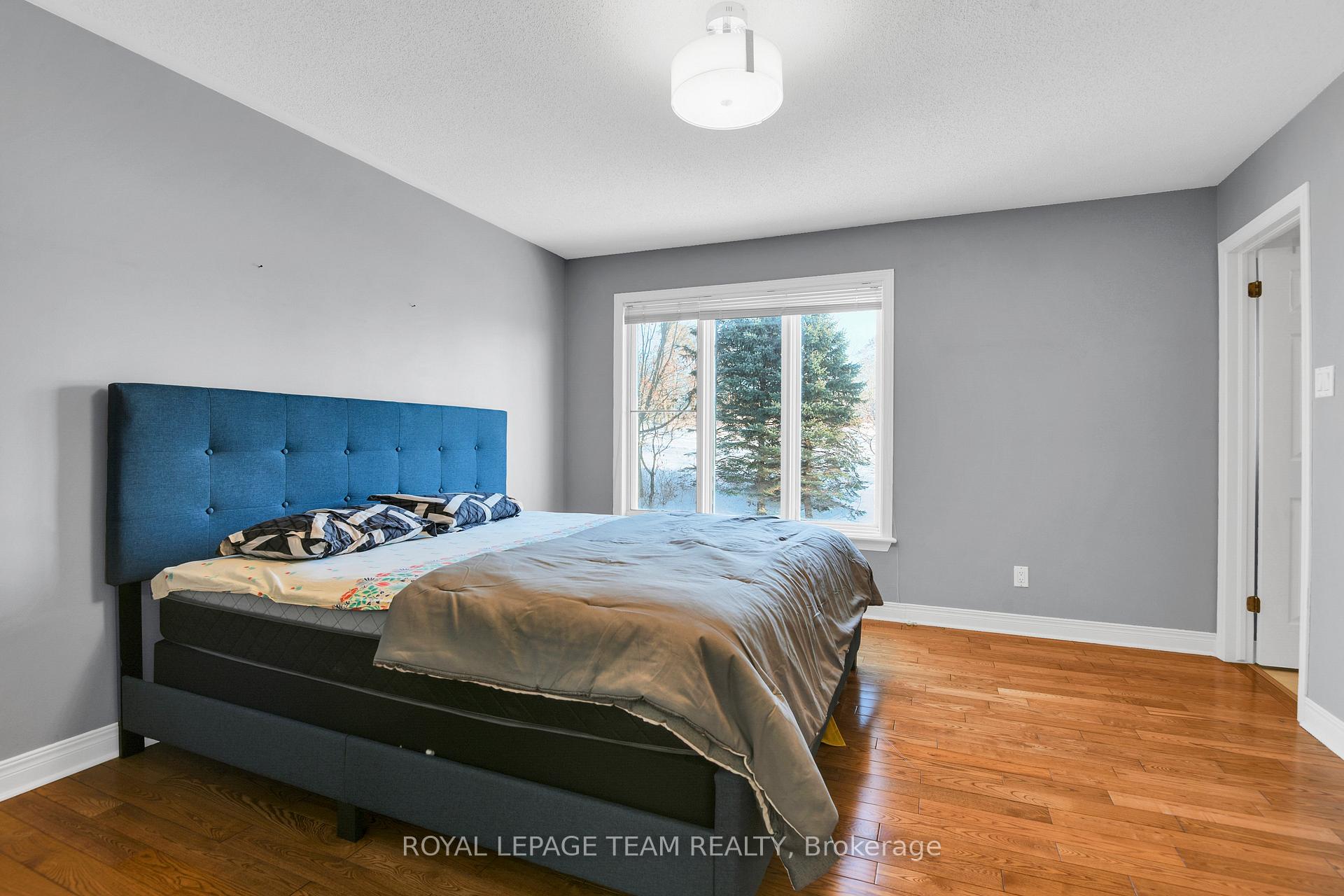 Photo 18 of 122 Kimberwick Crescent, Ottawa, Quinterra — HOMEH