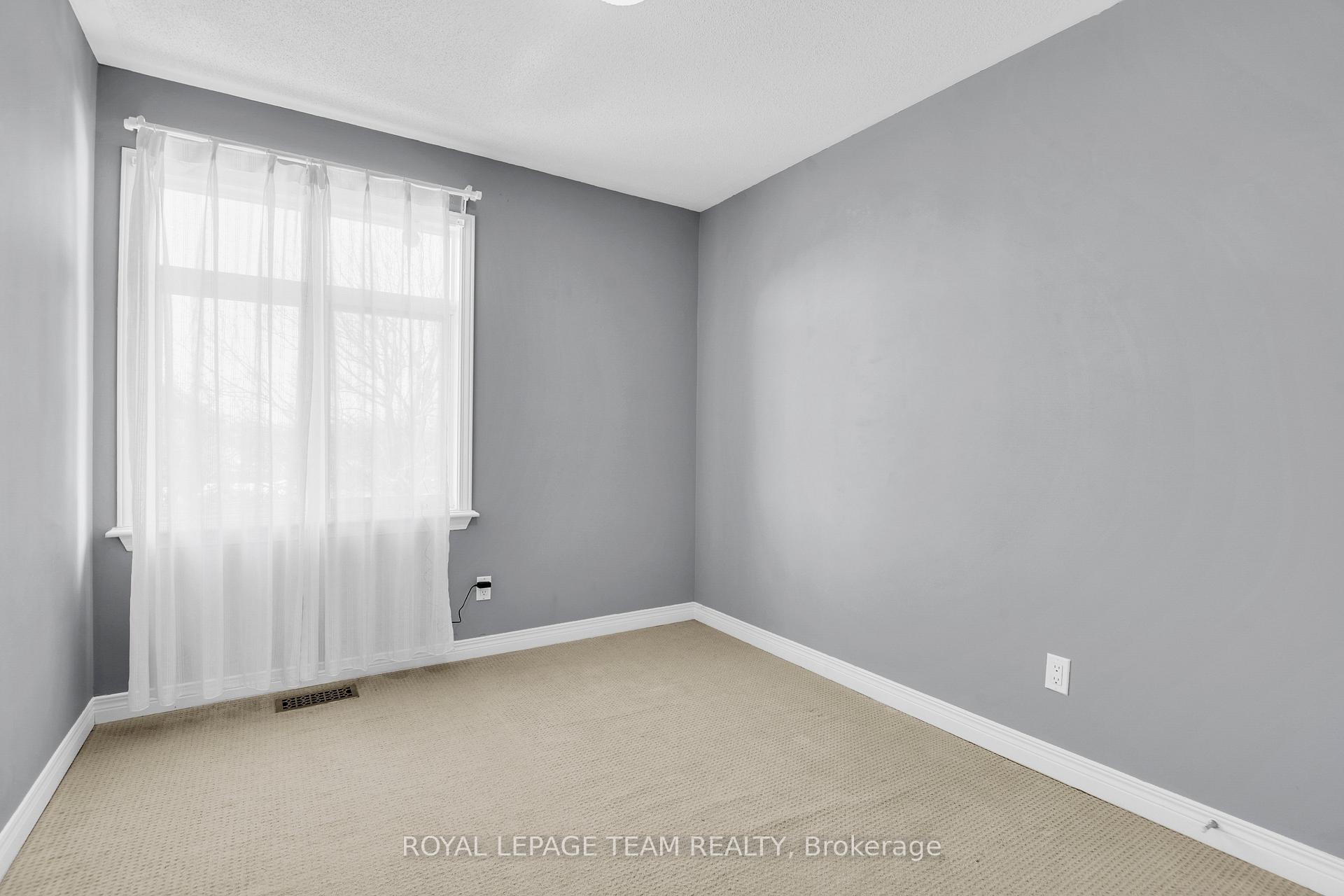 Photo 21 of 122 Kimberwick Crescent, Ottawa, Quinterra — HOMEH