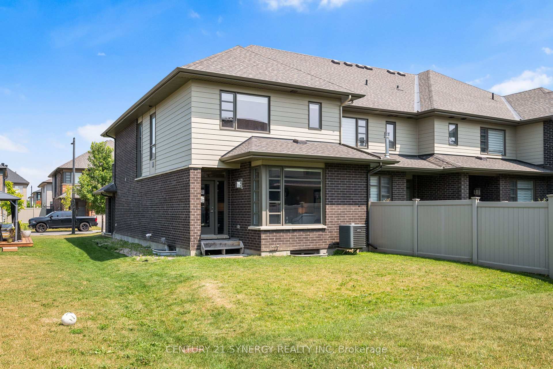 Photo 40 of 673 Odyssey Way, Ottawa, Leitrim — HOMEH