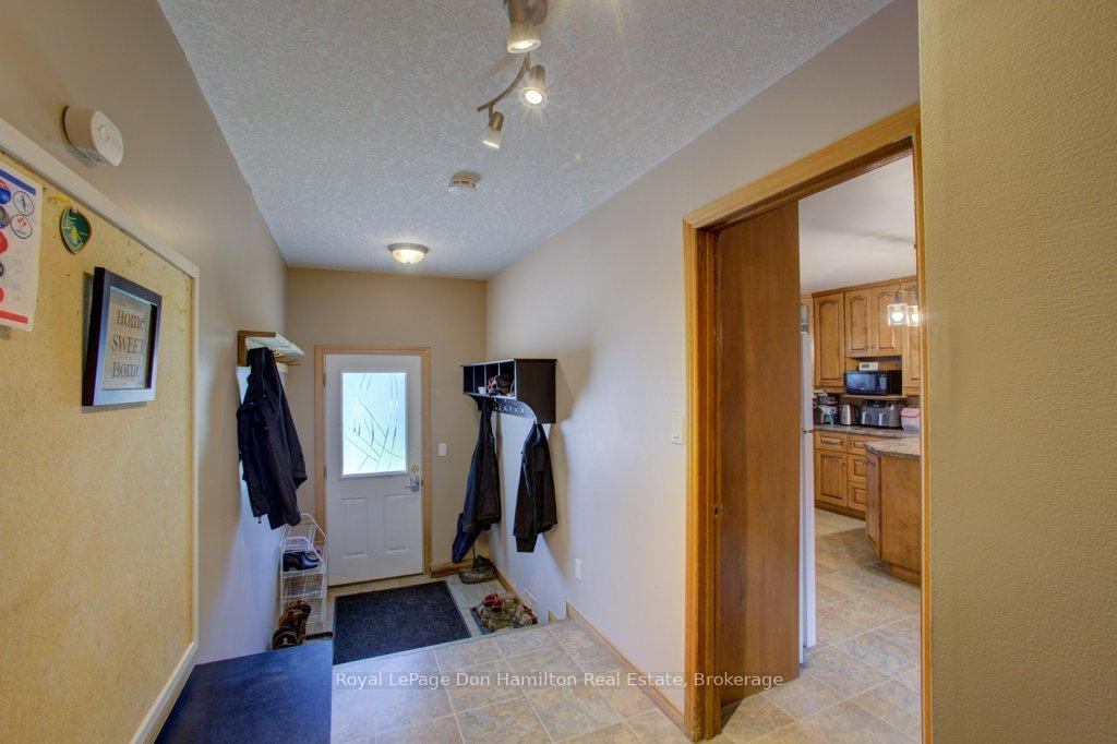 Photo 15 of 8298 8 (Moorefield) Concession, Mapleton, Rural Mapleton — HOMEH