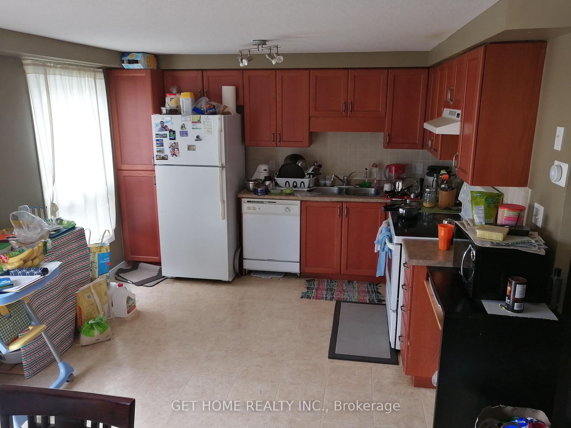 Photo 9 of 712 Activa Avenue, Kitchener — HOMEH