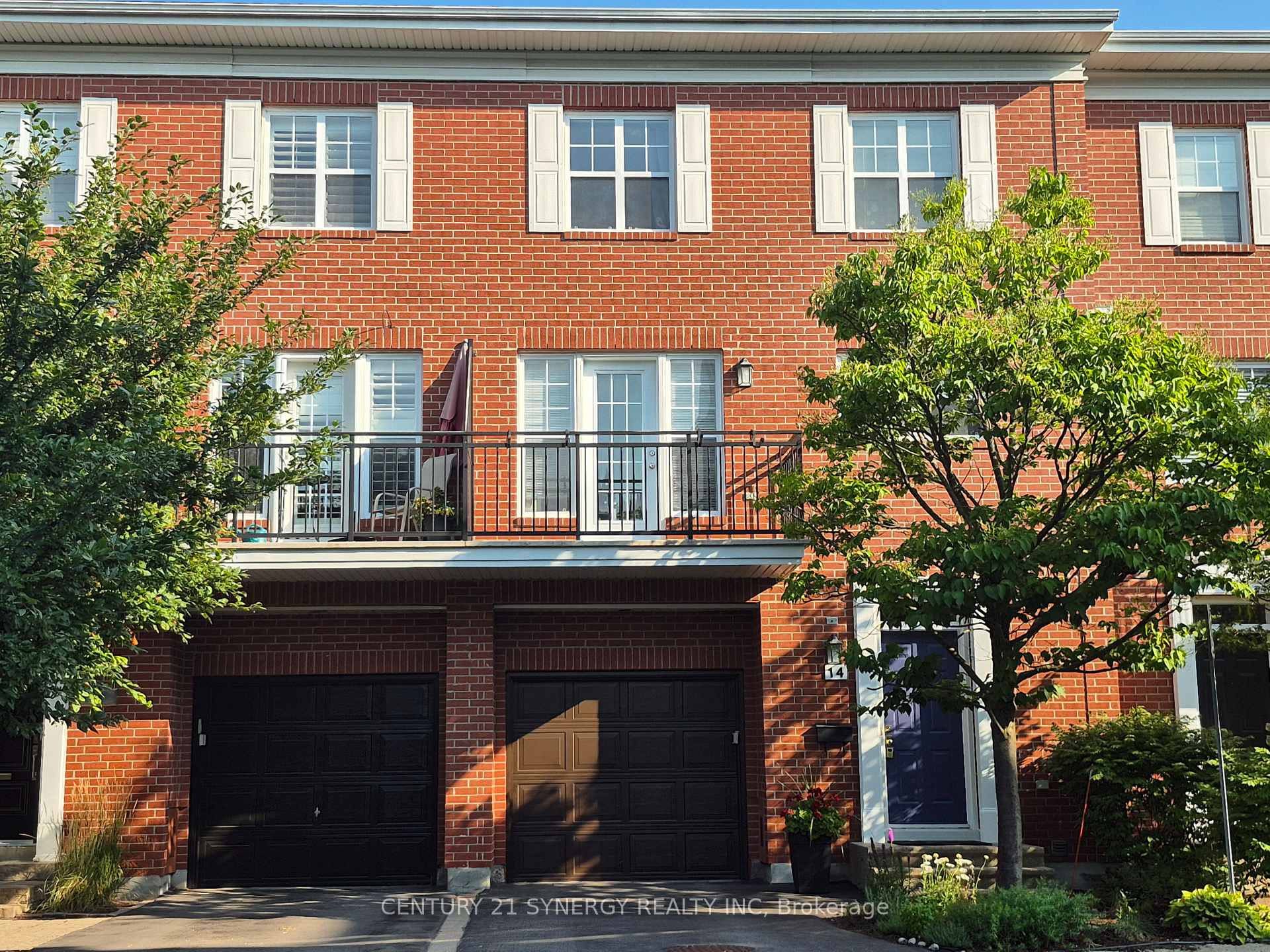 Photo 3 of 14 Kingsbridge Private, Ottawa, Manor Park — HOMEH