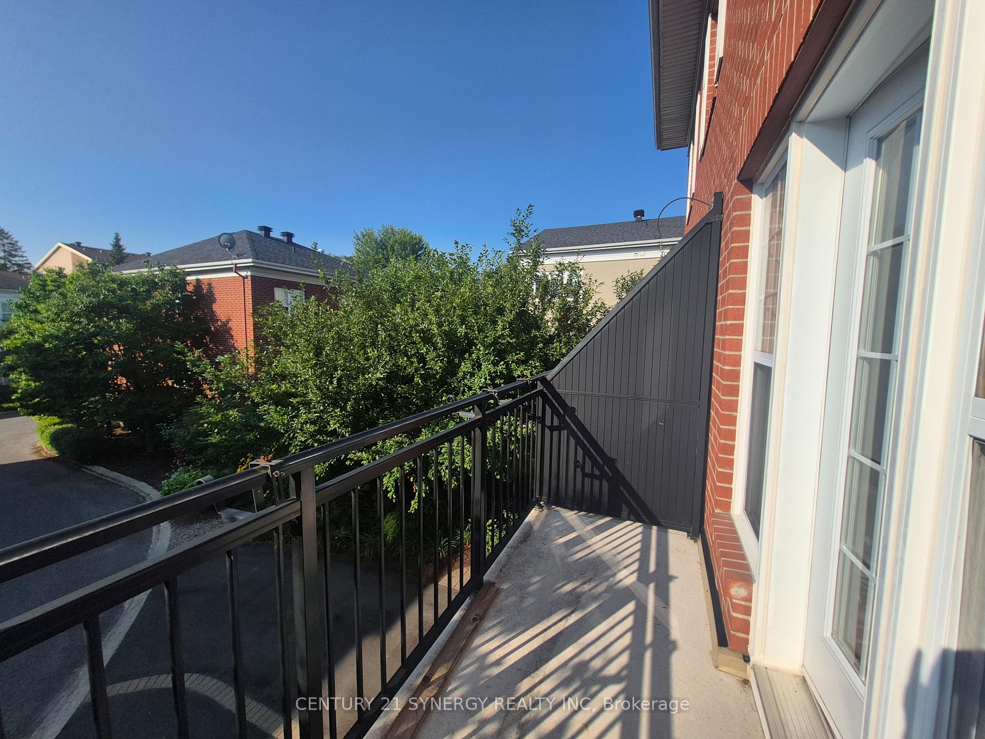 Photo 24 of 14 Kingsbridge Private, Ottawa, Manor Park — HOMEH