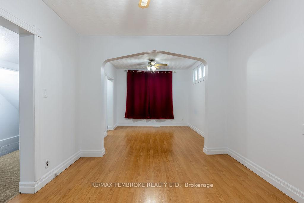 Photo 5 of 618 Elgin Street, Laurentian Valley — HOMEH