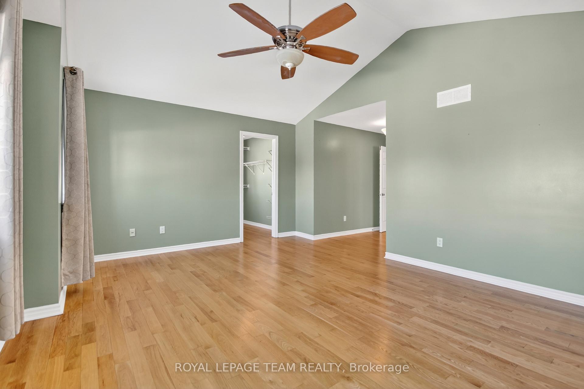 Photo 23 of 59 Polo Lane, Ottawa, Kanata - Emerald Meadows/Trailwest — HOMEH