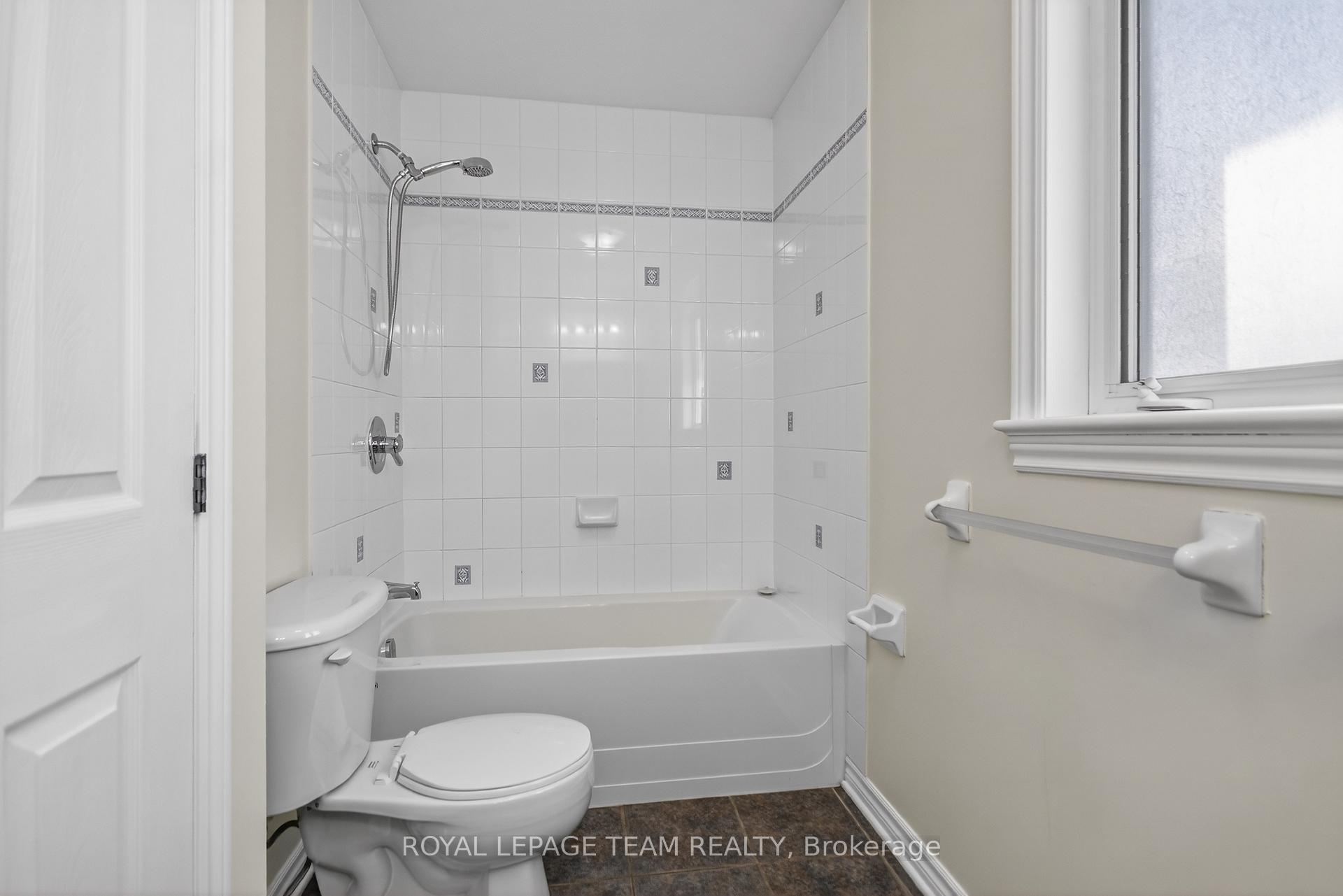Photo 31 of 59 Polo Lane, Ottawa, Kanata - Emerald Meadows/Trailwest — HOMEH