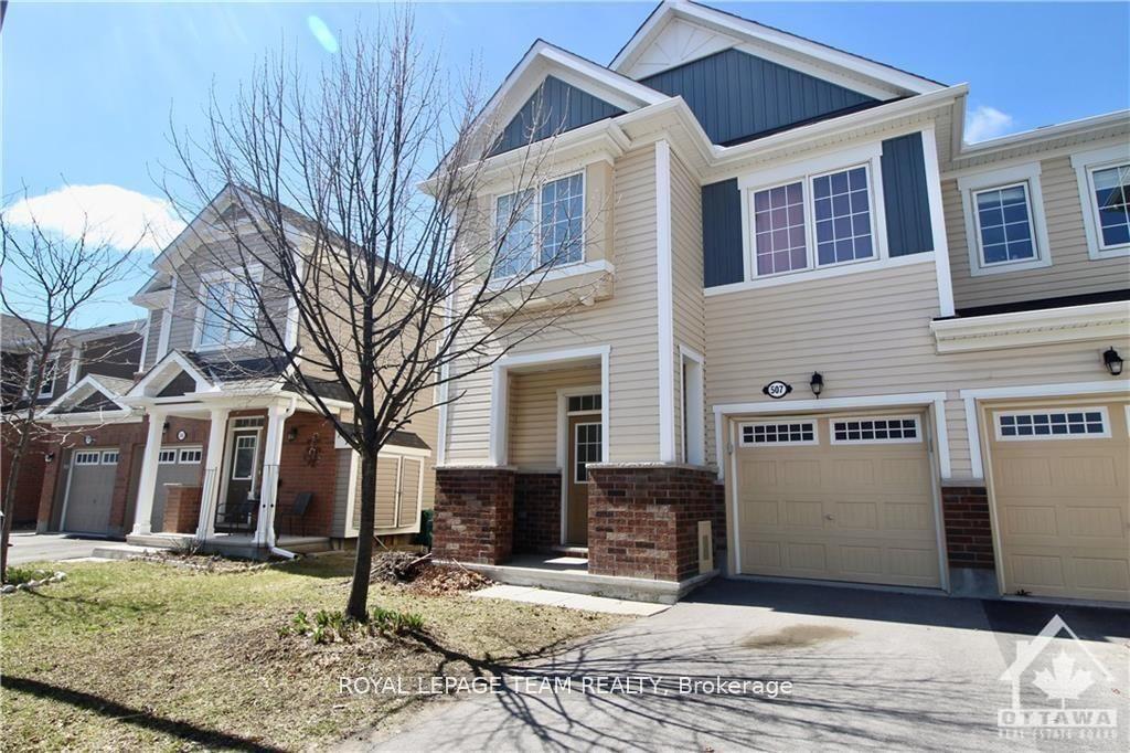Photo 4 of 507 Foxlight Circle, Ottawa, Kanata - Emerald Meadows/Trailwest — HOMEH