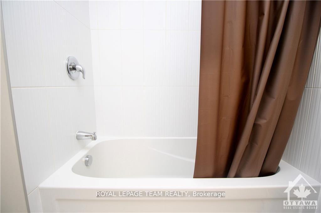 Photo 27 of 507 Foxlight Circle, Ottawa, Kanata - Emerald Meadows/Trailwest — HOMEH
