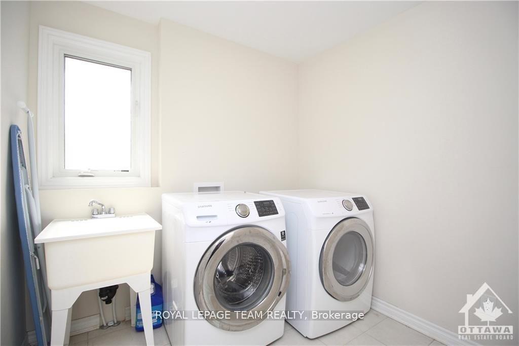 Photo 28 of 507 Foxlight Circle, Ottawa, Kanata - Emerald Meadows/Trailwest — HOMEH