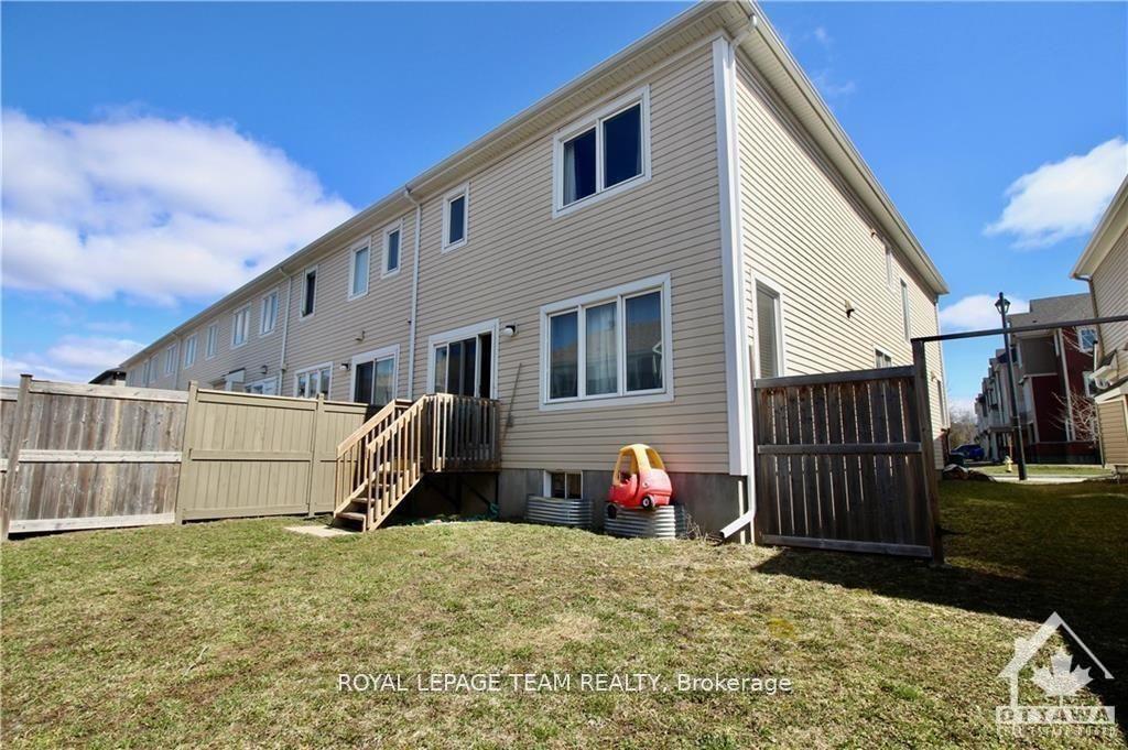 Photo 32 of 507 Foxlight Circle, Ottawa, Kanata - Emerald Meadows/Trailwest — HOMEH