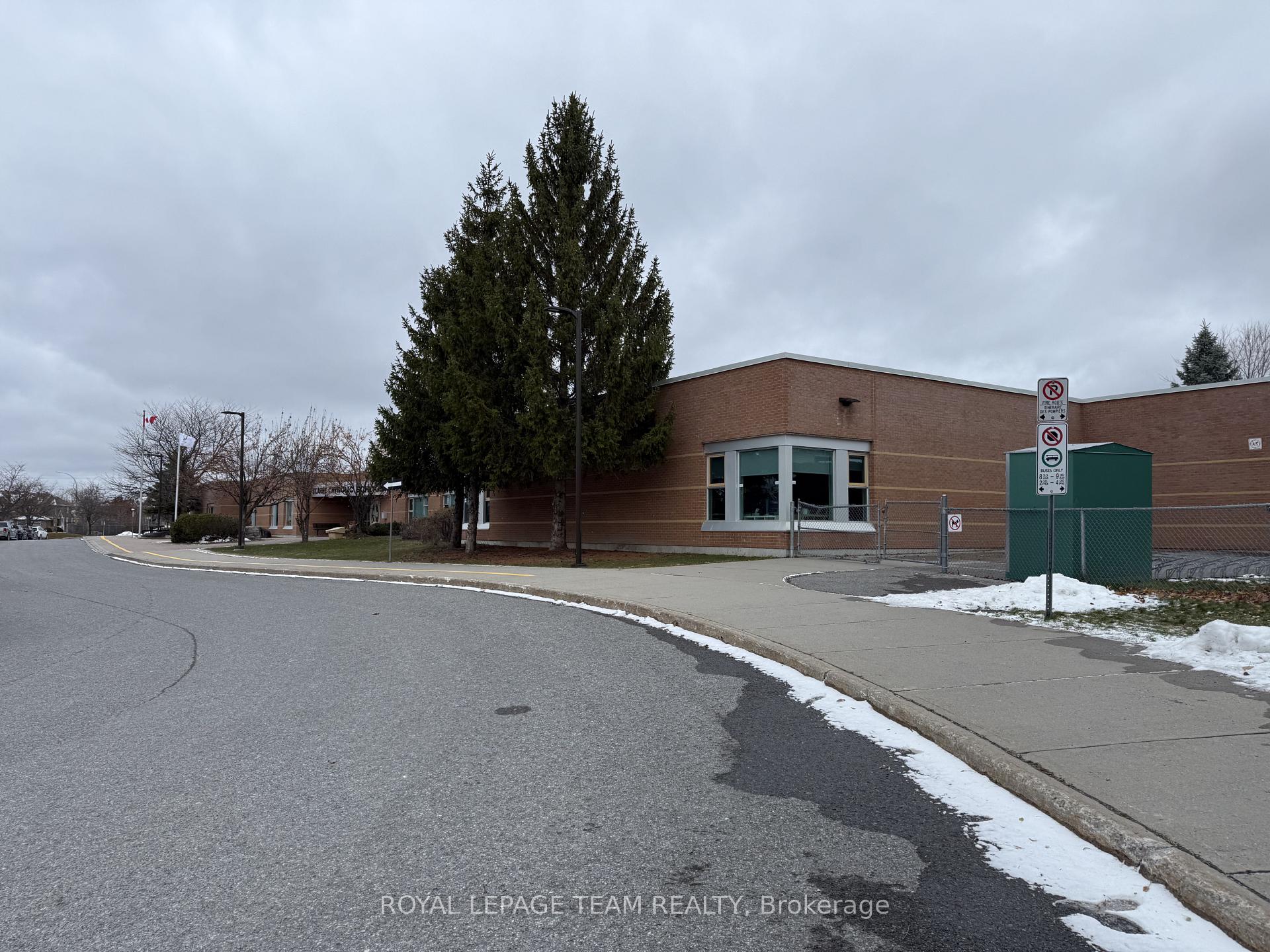Photo 43 of 507 Foxlight Circle, Ottawa, Kanata - Emerald Meadows/Trailwest — HOMEH