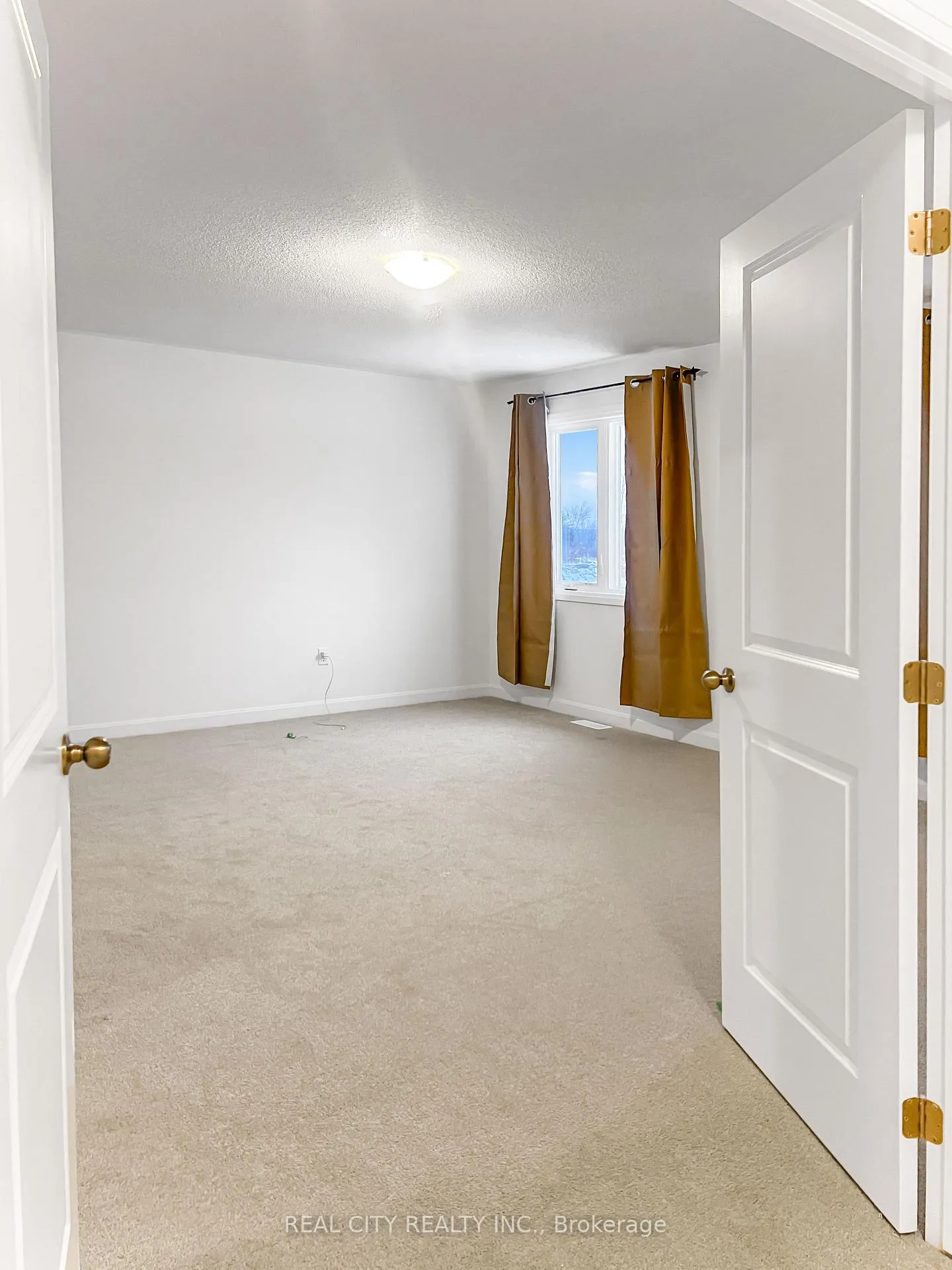Photo 15 of 88 Royal Oak Crescent, Loyalist, Bath — HOMEH