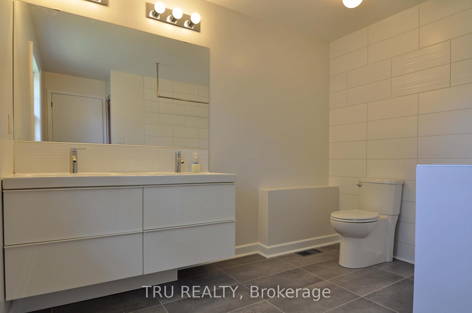Photo 15 of 4 Braemar Street, Ottawa, Manor Park — HOMEH