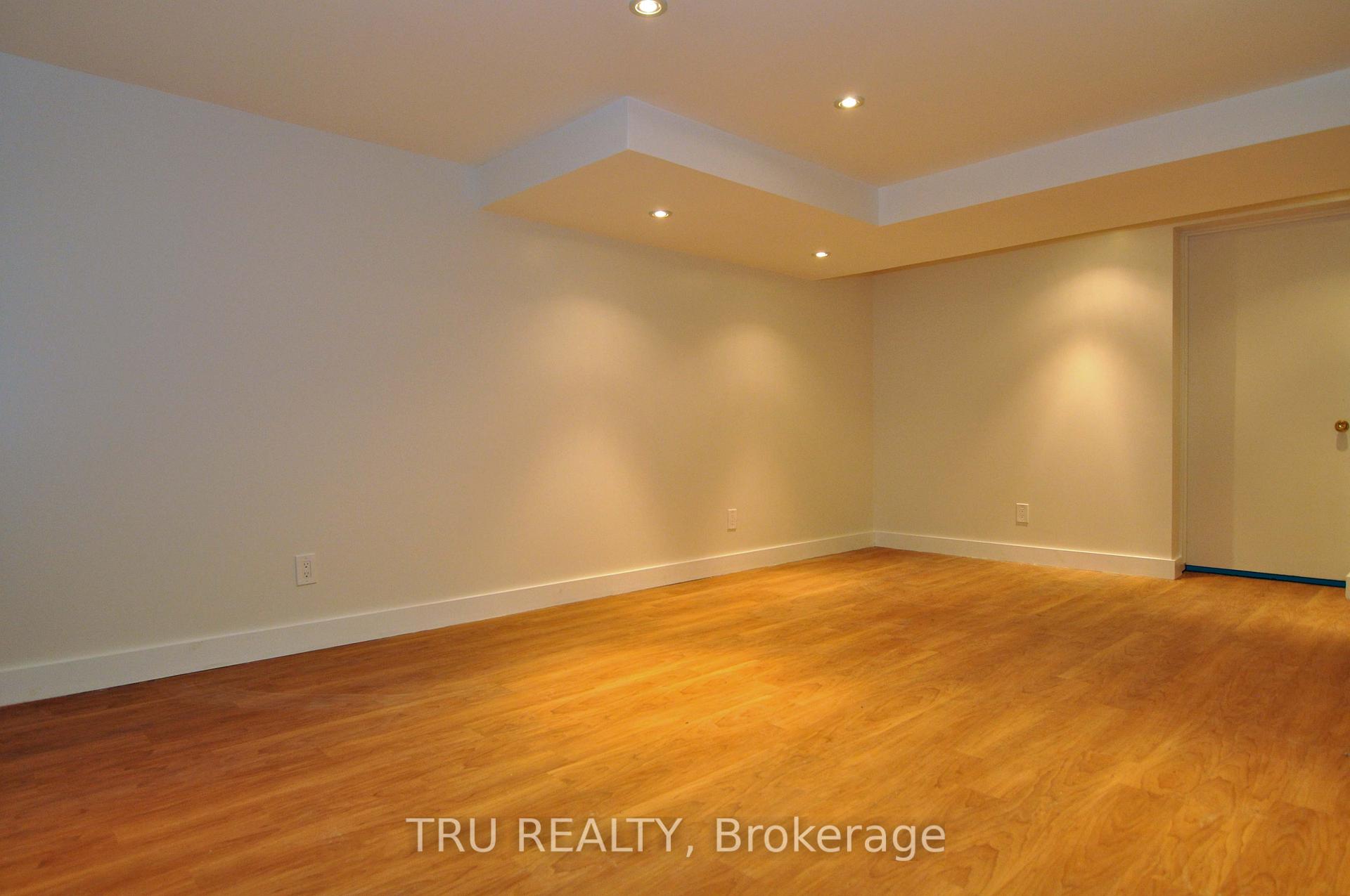 Photo 20 of 4 Braemar Street, Ottawa, Manor Park — HOMEH