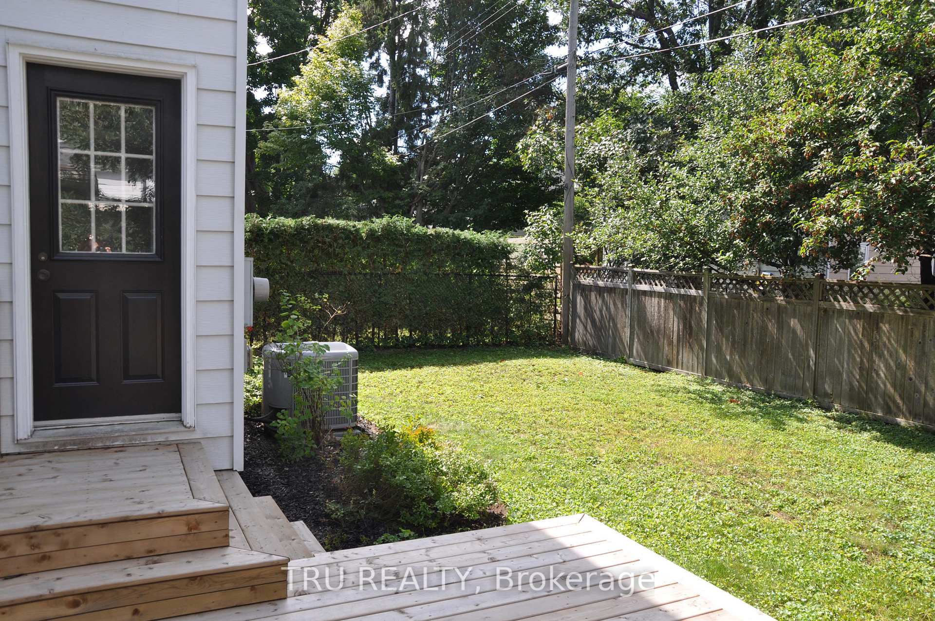 Photo 22 of 4 Braemar Street, Ottawa, Manor Park — HOMEH