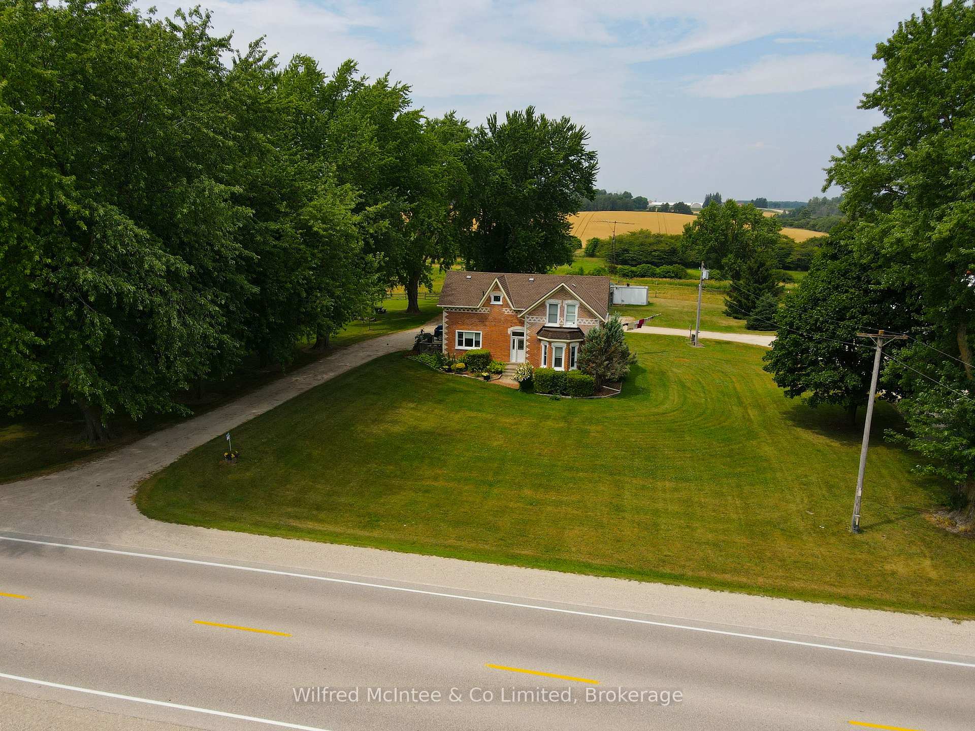 Photo 4 of 44470 Harriston Road W, Howick — HOMEH