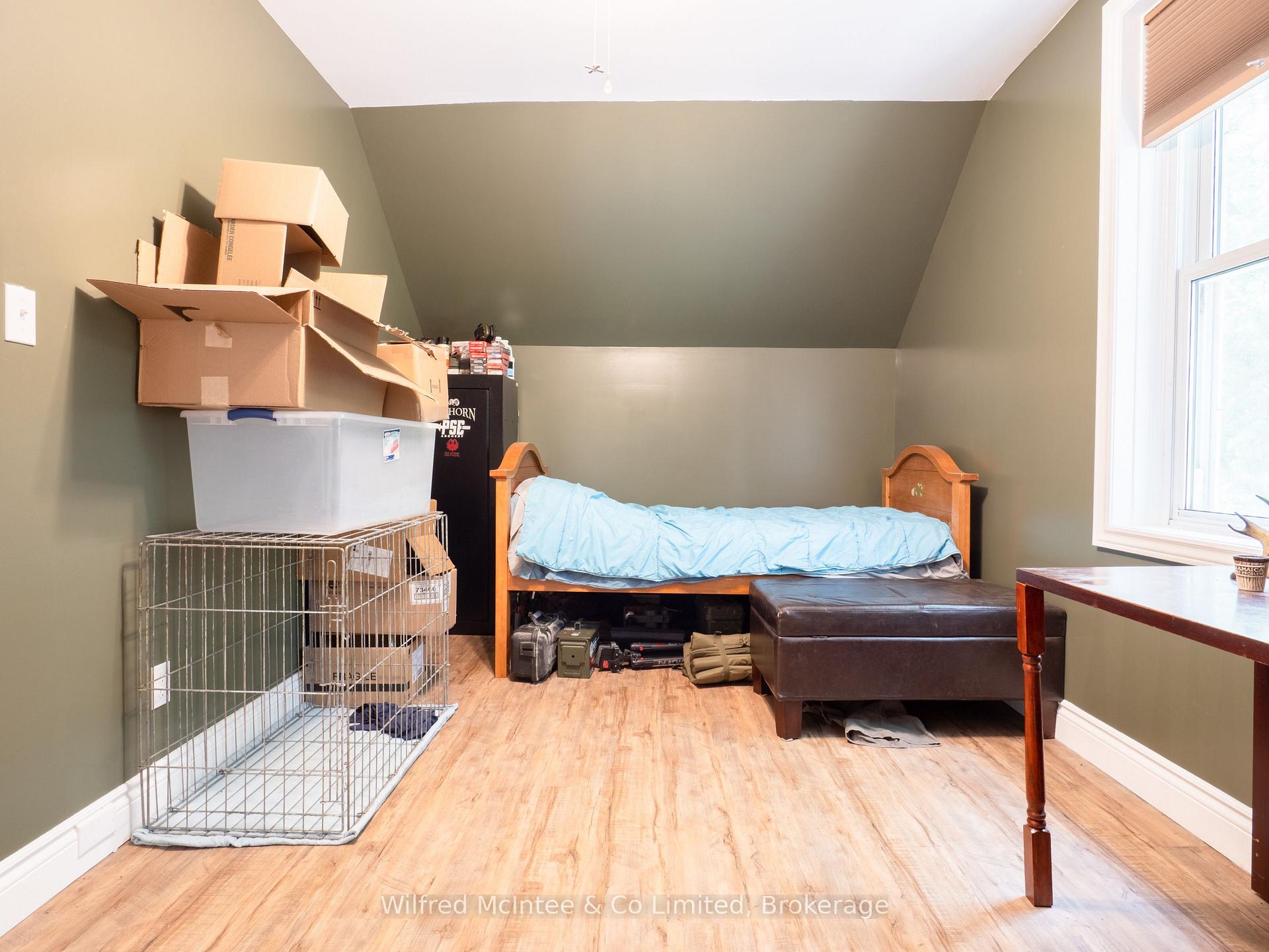 Photo 26 of 44470 Harriston Road W, Howick — HOMEH